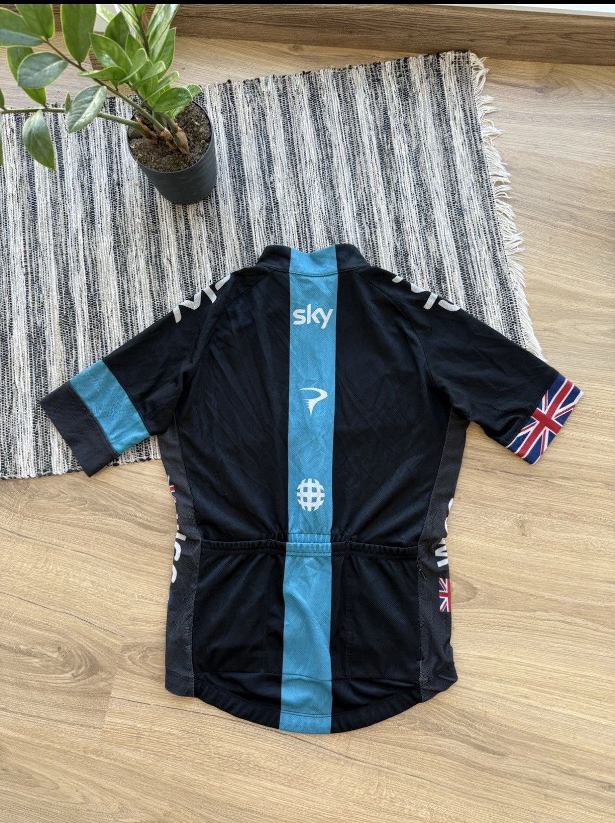 Rapha Rapha Team Sky Wiggo 2013 Mens`s Short Sleeve Jersey Rare Size US M / EU 48-50 / 2 - 14 Thumbnail