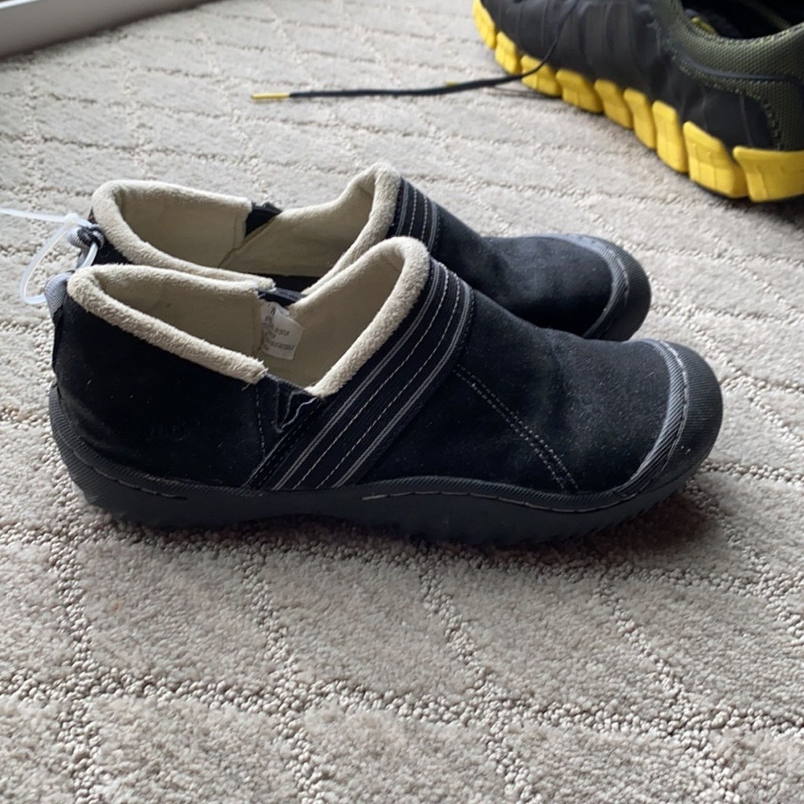 Other Jambu Black Velvet sherpa Lined All Terra Traction SlipOn Size US 7 / IT 37 - 4 Thumbnail