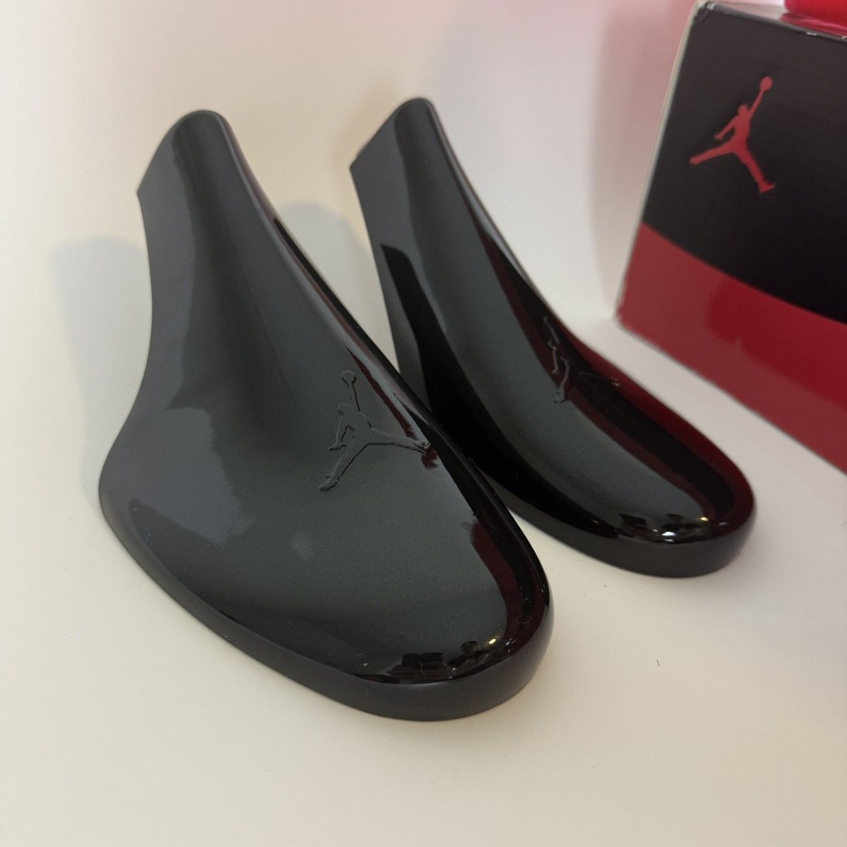 Jordan Brand × Nike Size 10.5-Jordan 11 Win Like ‘96 LIGHTLY WORN red white Size US 10.5 / EU 43-44 - 18 Thumbnail
