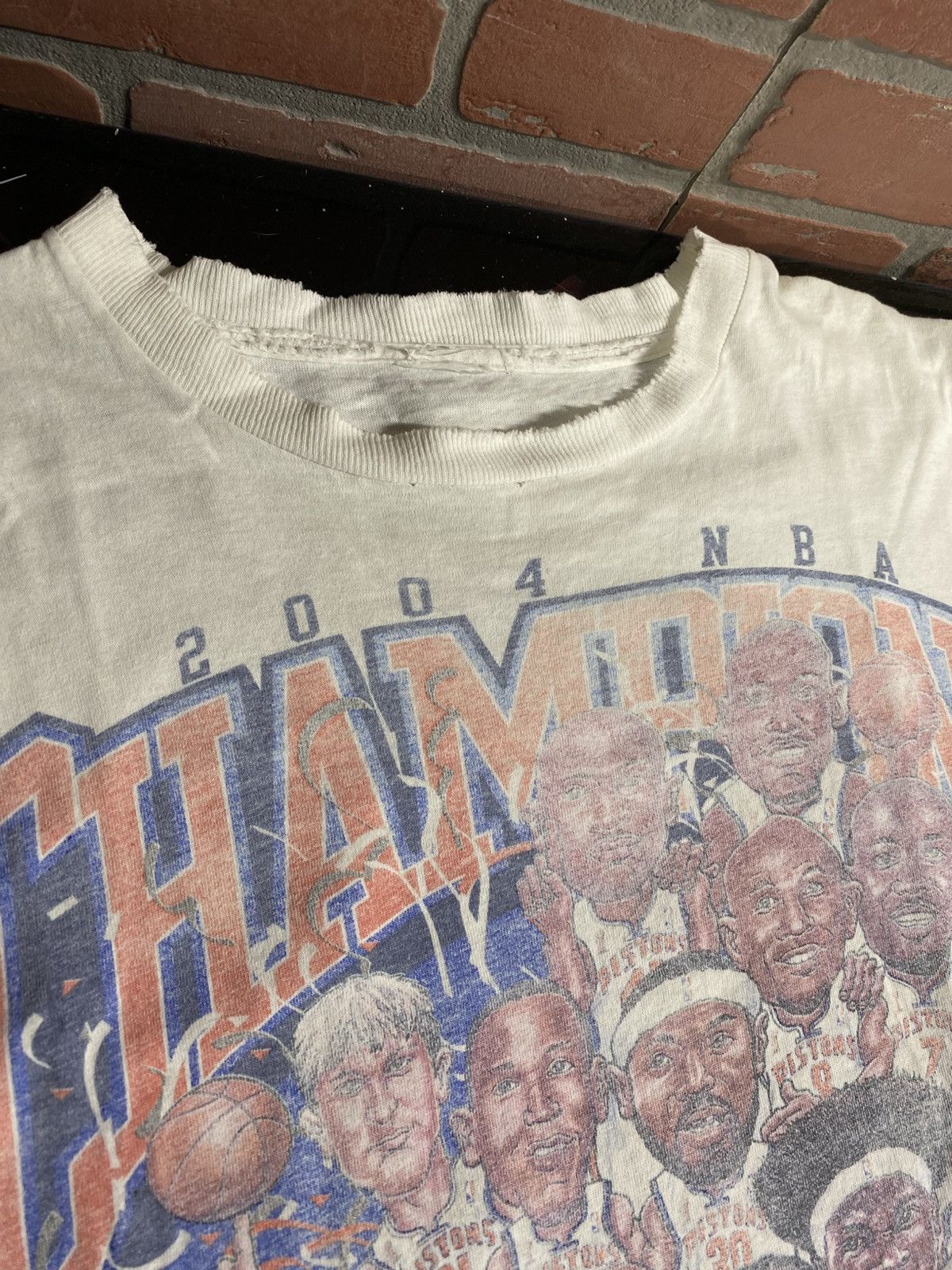 NBA Vintage 00’ Detroit Pistons Championship Tee Shirt Medium Size US M / EU 48-50 / 2 - 3 Thumbnail