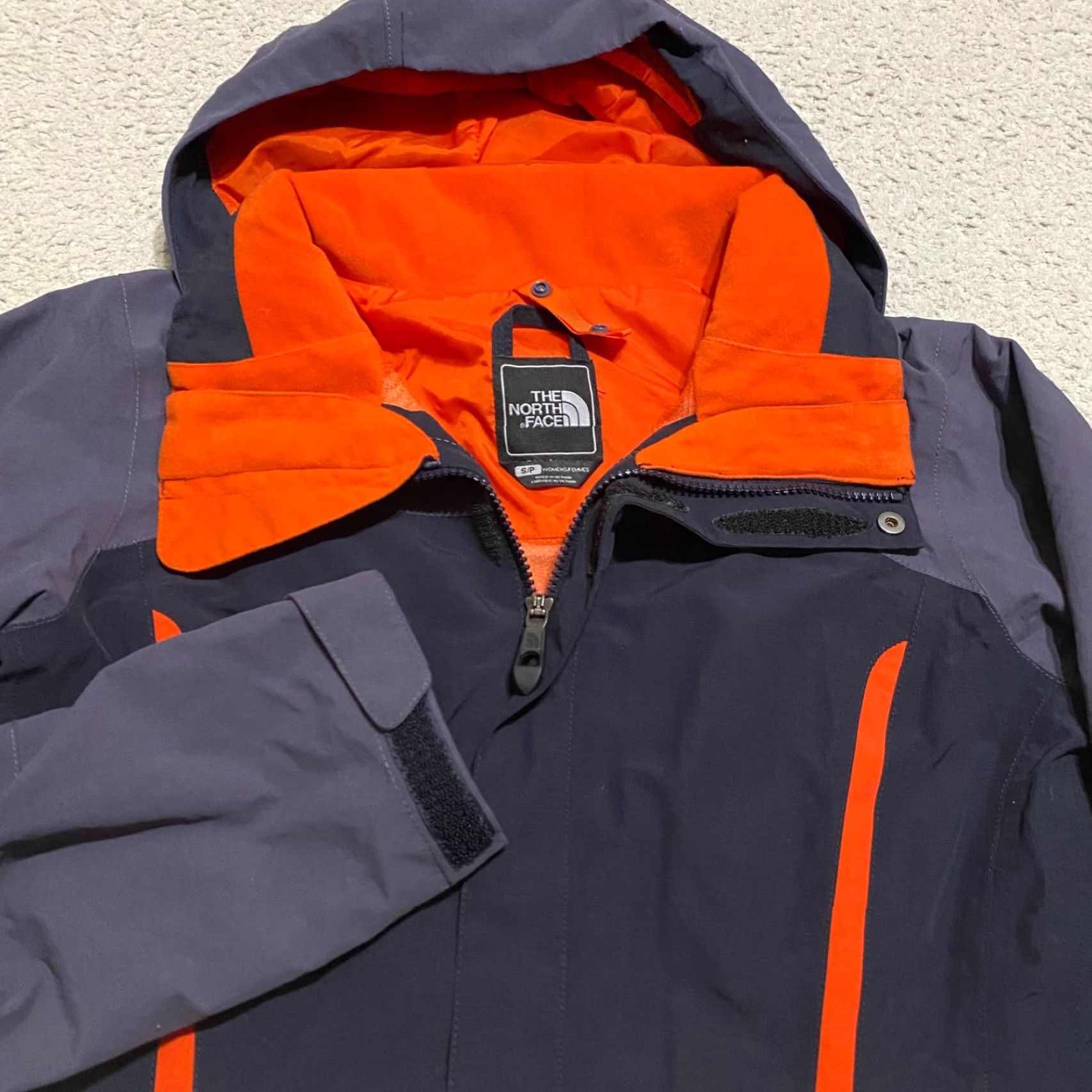 The North Face The North Face HyVent Jacket Womens Small Multicolor Colorblock Windbreaker Hood Size S / US 4 / IT 40 - 4 Thumbnail