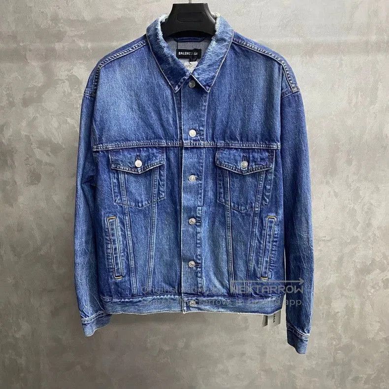 Balenciaga Balenciaga Blue Logo Denim Jacket. Size US S / EU 44-46 / 1 - 2 Thumbnail