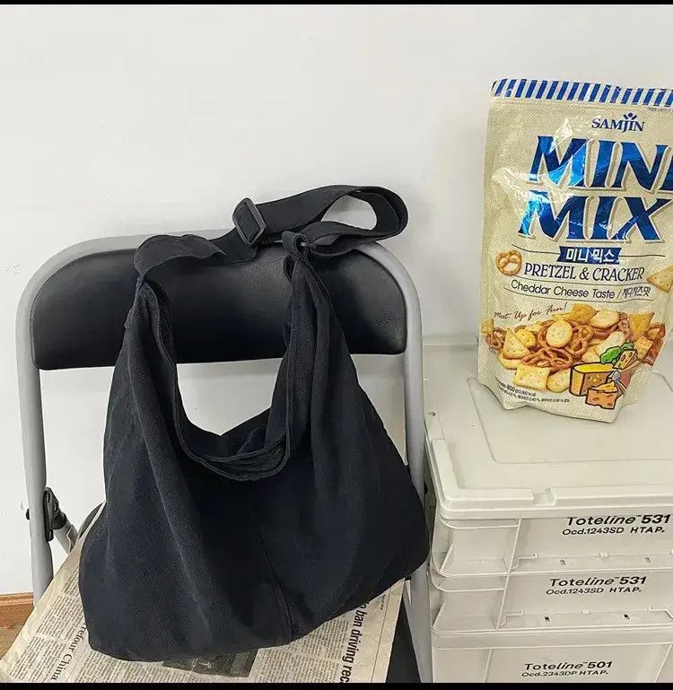 Japanese Brand × Vintage 90s hood retro big compartment canvas shoulder bag Size ONE SIZE - 2 Thumbnail