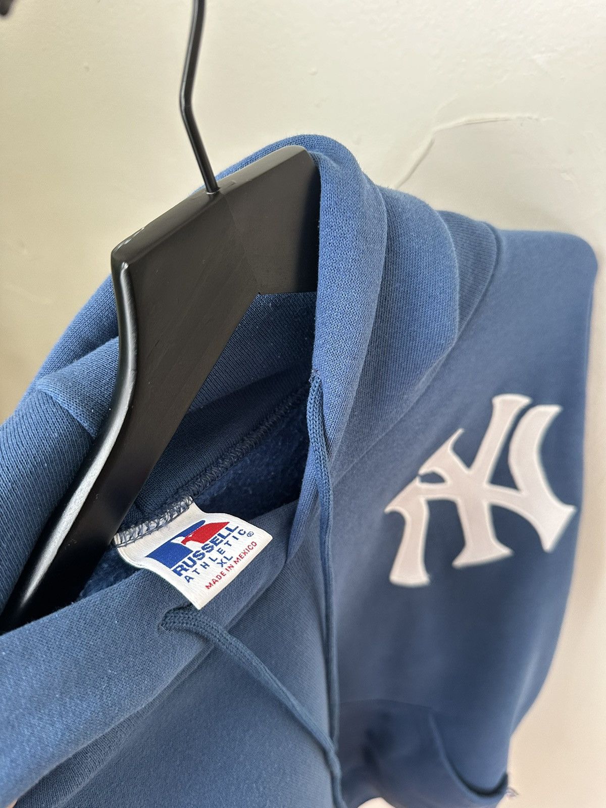 Russell Athletic (XL) SICK NY YANKEES Blue Russell Athletic Hoodie Size US XL / EU 56 / 4 - 8 Thumbnail