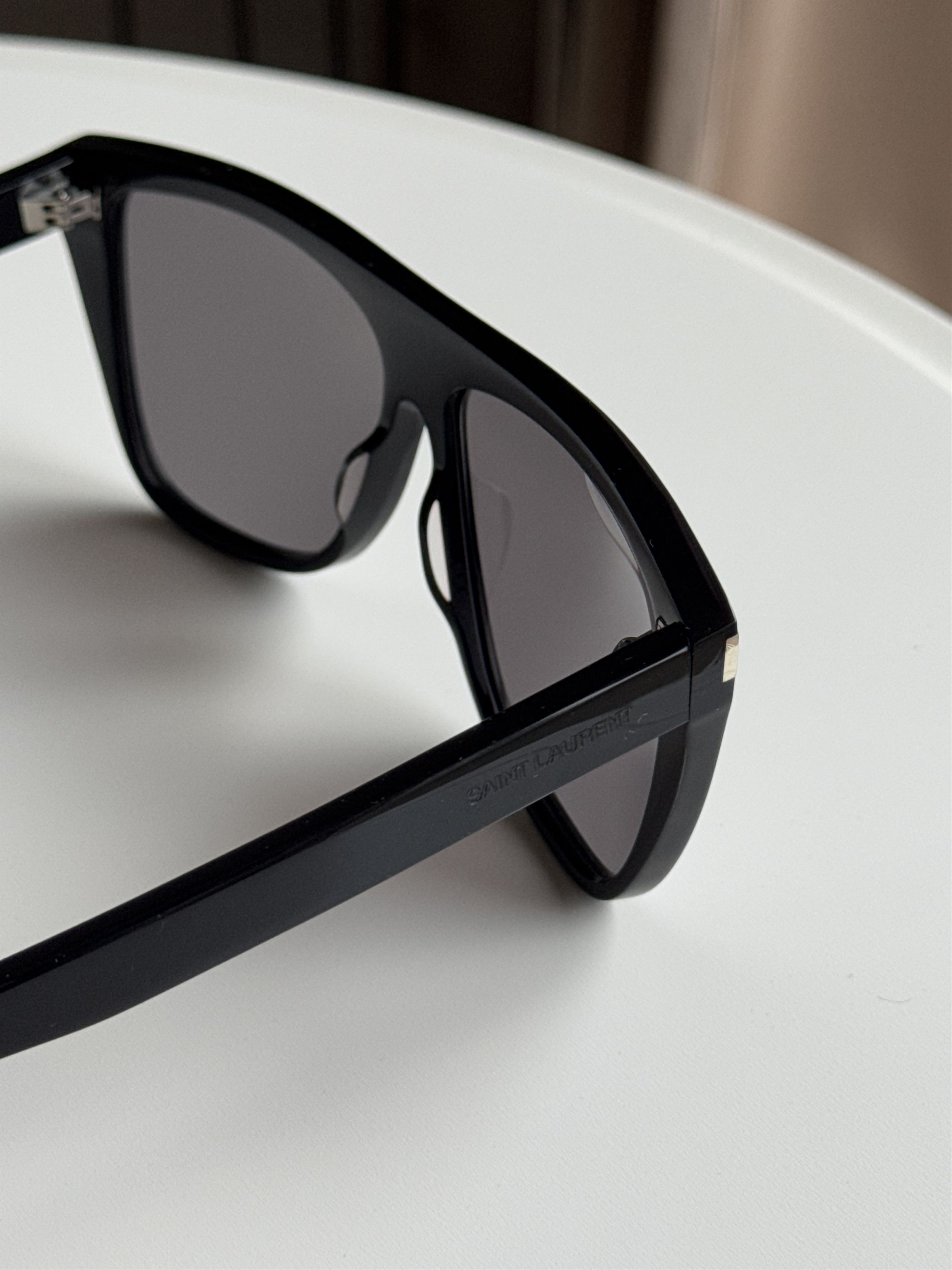 Saint Laurent Paris Saint Laurent Sunglasses Size ONE SIZE - 8 Thumbnail