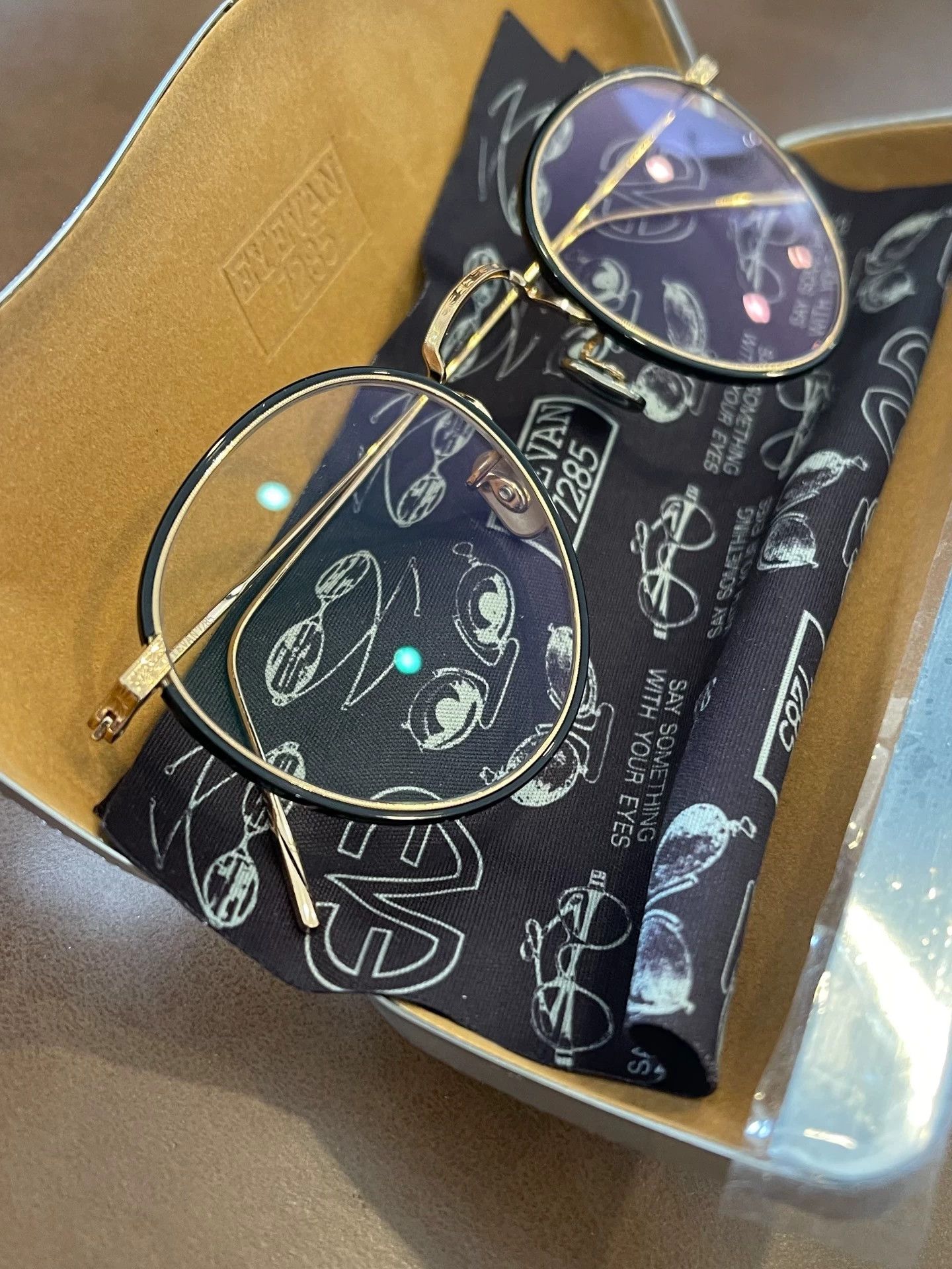 Eyevan 7285 Edison Chen x EYEVAN7285 Black Gold Lightweight Frame Size ONE SIZE - 4 Thumbnail