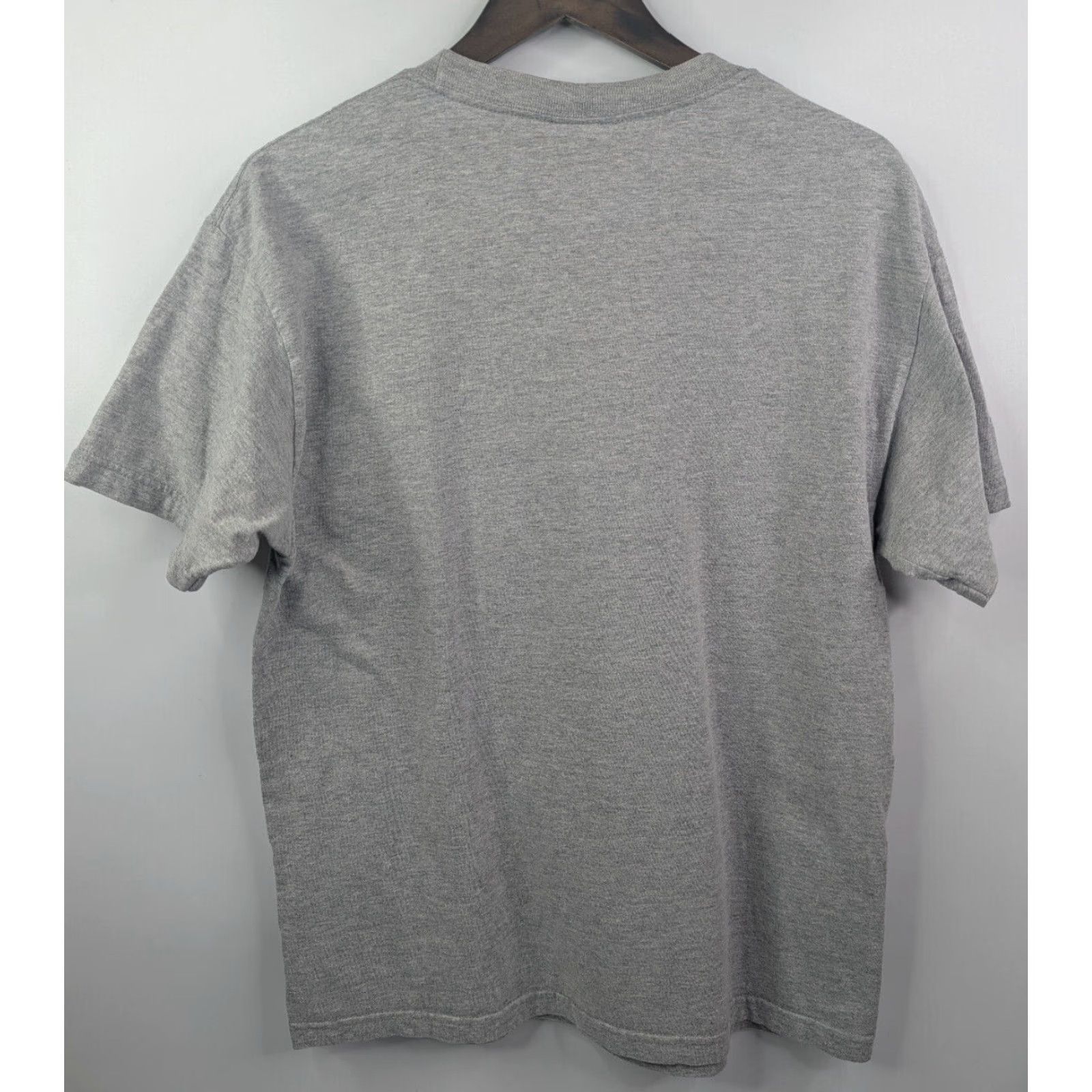 Oakley VINTAGE Oakley T-Shirt Mens L Gray Center Logo Rubber 90s California Skate USA Size US L / EU 52-54 / 3 - 5 Thumbnail