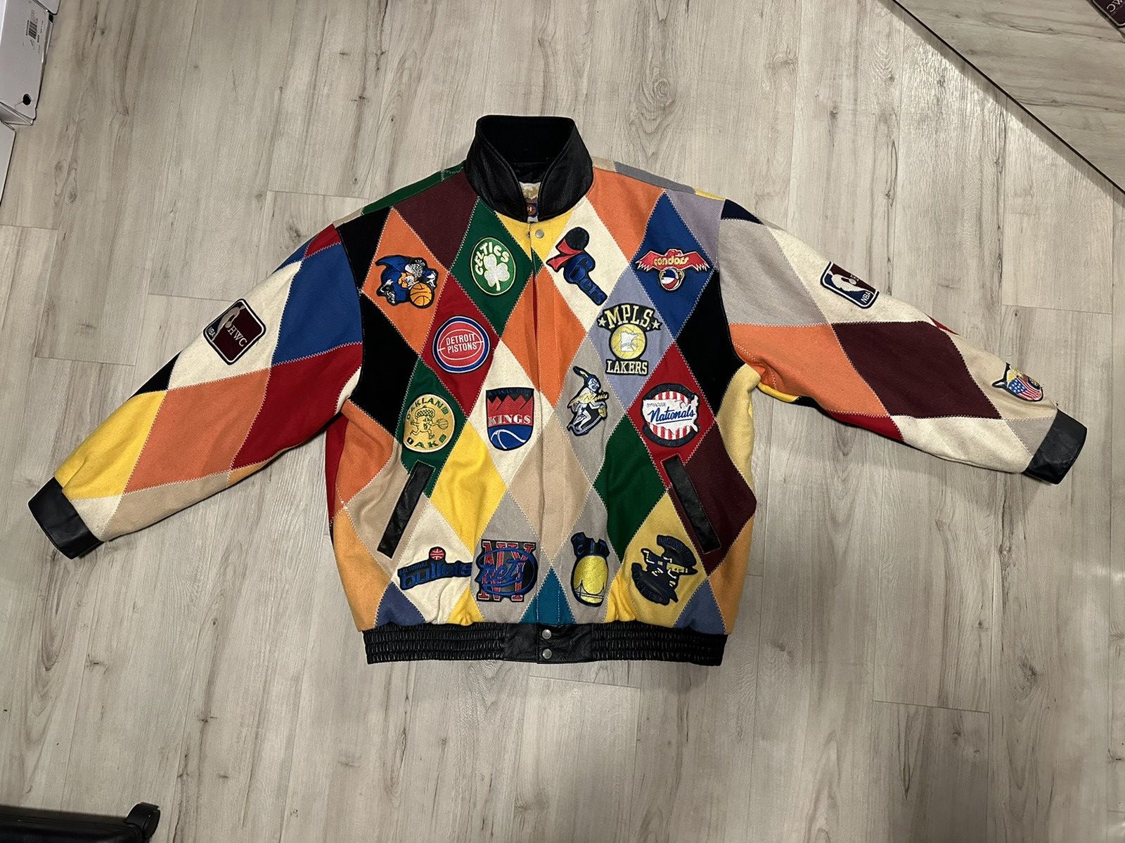 Jeff Hamilton Jeff Hamilton NBA Hardwood ClassicsTeam Patchwork Jacket 6XL Size US XXL / EU 58 / 5 - 6 Thumbnail