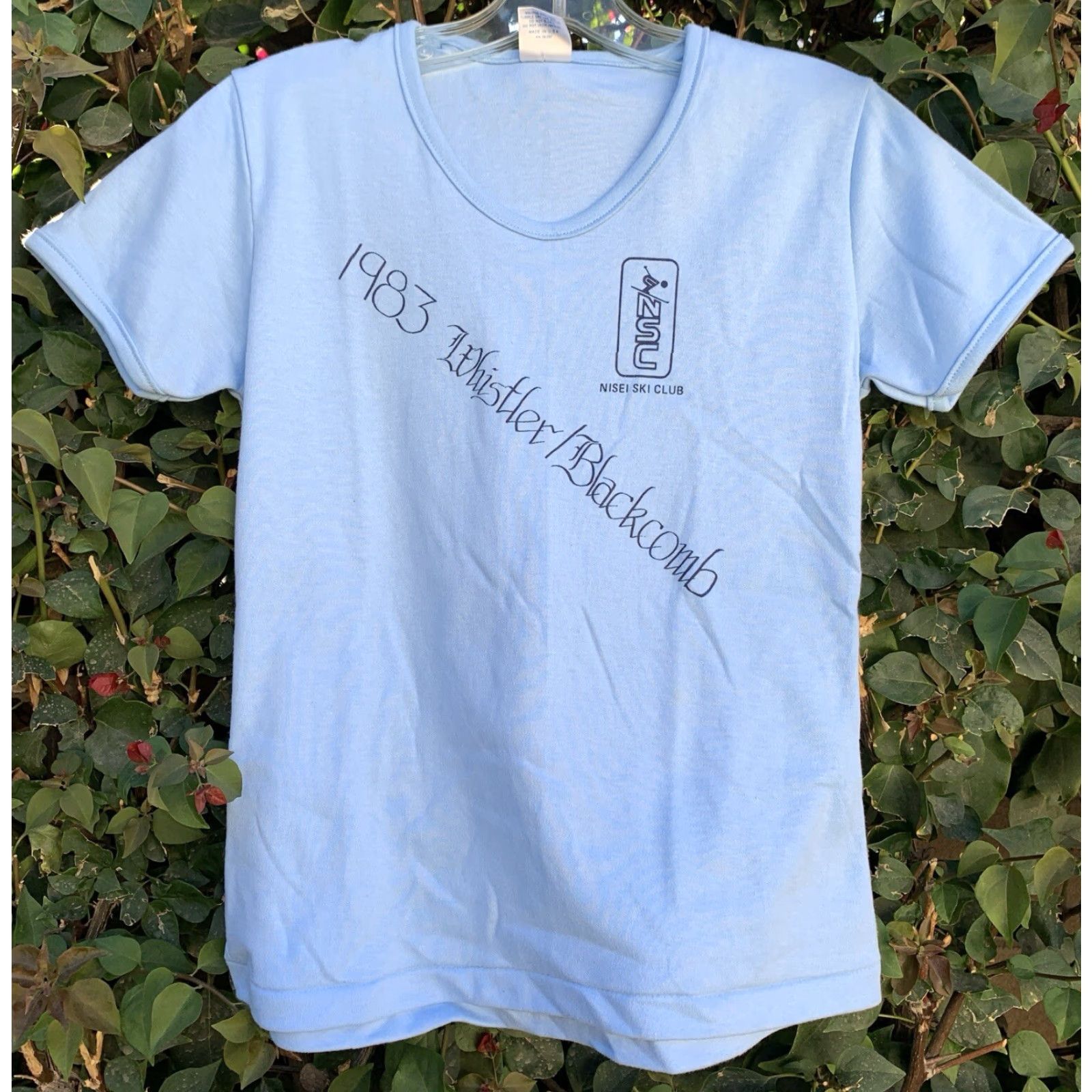 Vintage VINTAGE Fun NSC Nisei Ski Club 1983 Whistler Blackcomb T Shirt Blue M Womens Ski Theme Casual Short Sleeve Scoop Neck Size M / US 6-8 / IT 42-44 - 2 Thumbnail