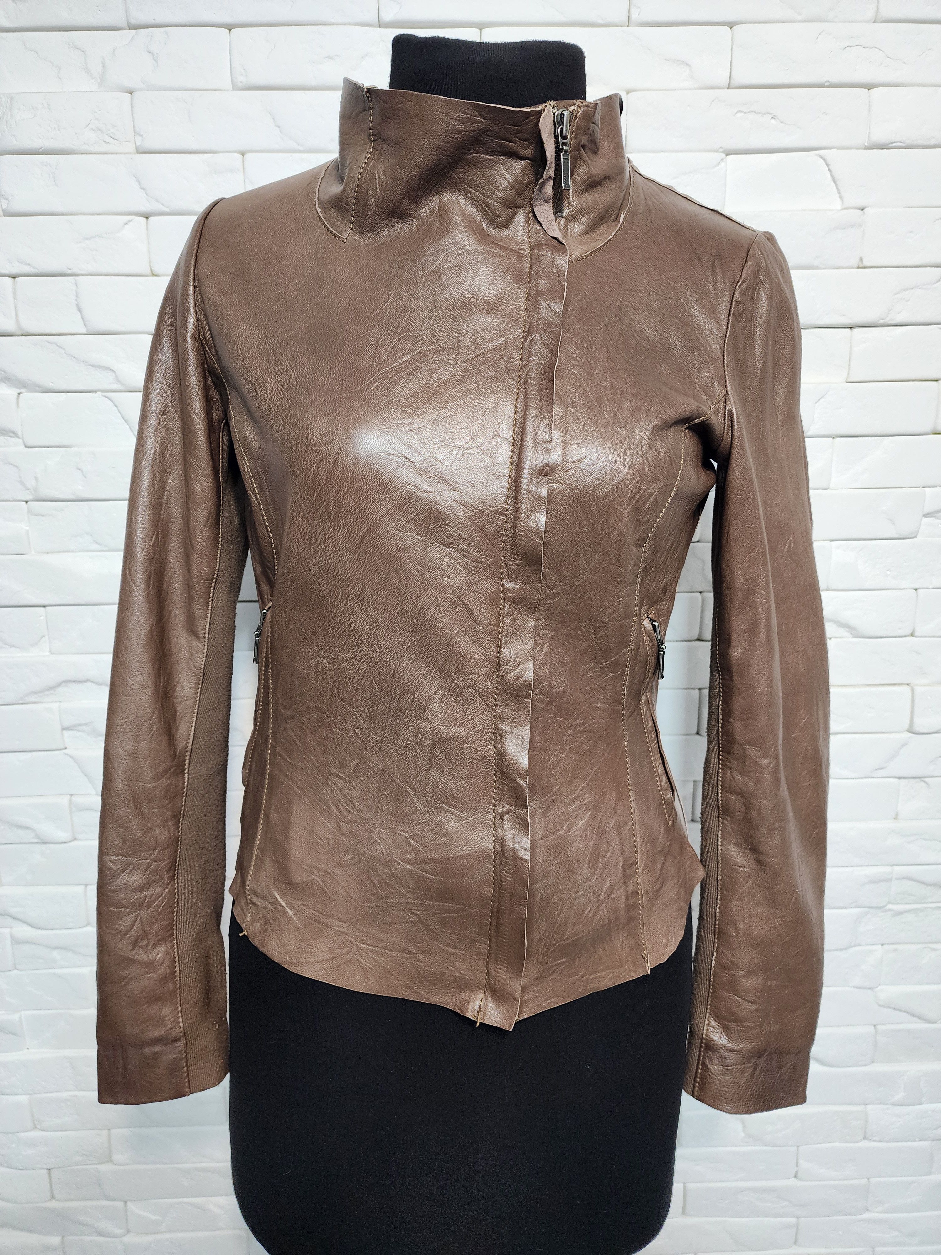 Designer Women's simple leather jacket. Size M / US 6-8 / IT 42-44 - 1 Thumbnail