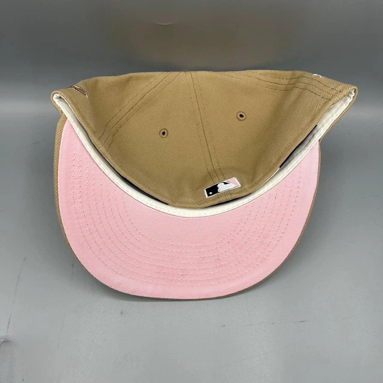 New Era Los Angeles LA Angels Hat Men 7 1/4 Beige Pink MLB Fitted Size ONE SIZE - 8 Thumbnail