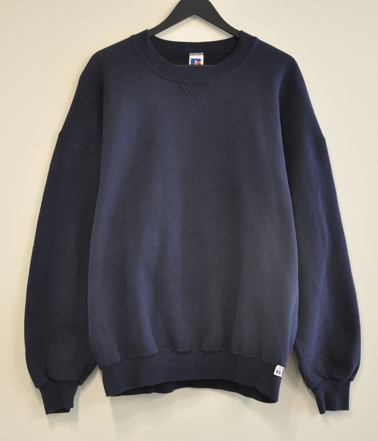 Russell Athletic × Vintage Vintage Russell Blank Navy Sweater Size US XXL / EU 58 / 5 - 2 Thumbnail