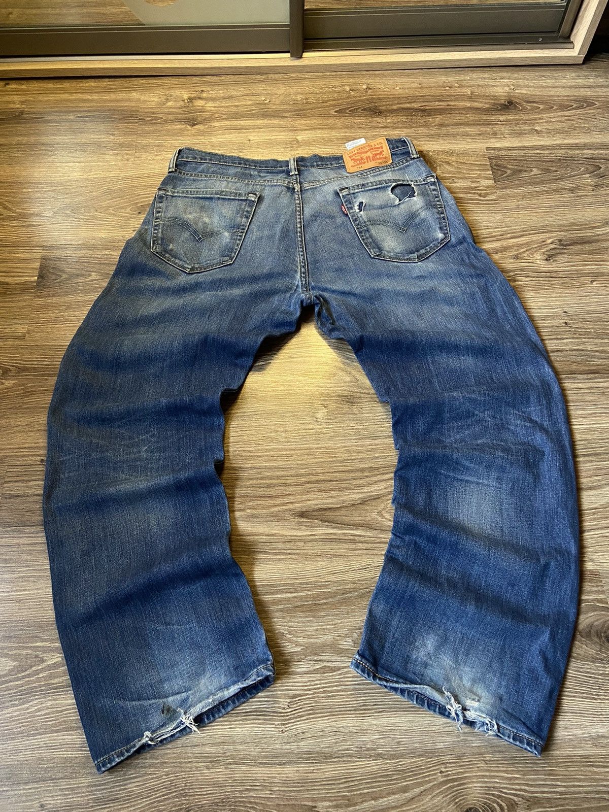 Levis 751 on sale