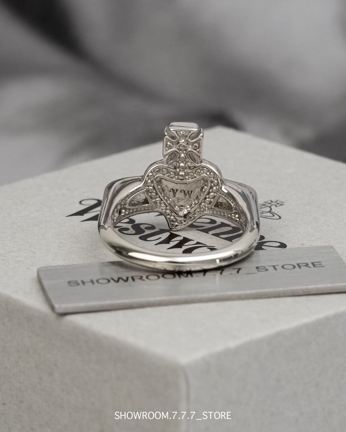 Vivienne Westwood Vivienne Westwood New Diamante Heart Ring Size ONE SIZE - 4 Thumbnail