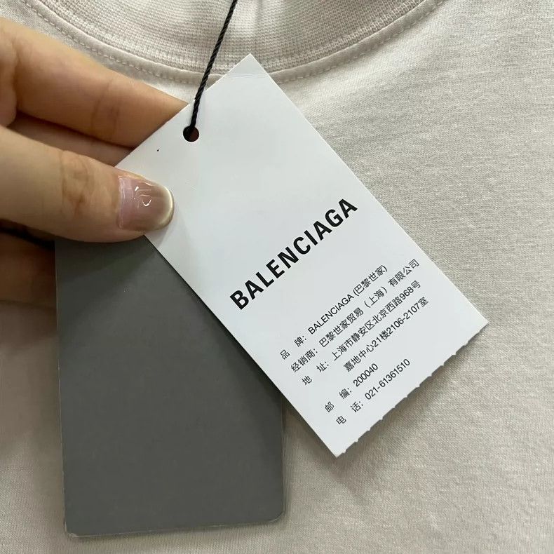 Balenciaga Balenciaga Back Small Logo Short Sleeve Size US L / EU 52-54 / 3 - 5 Thumbnail
