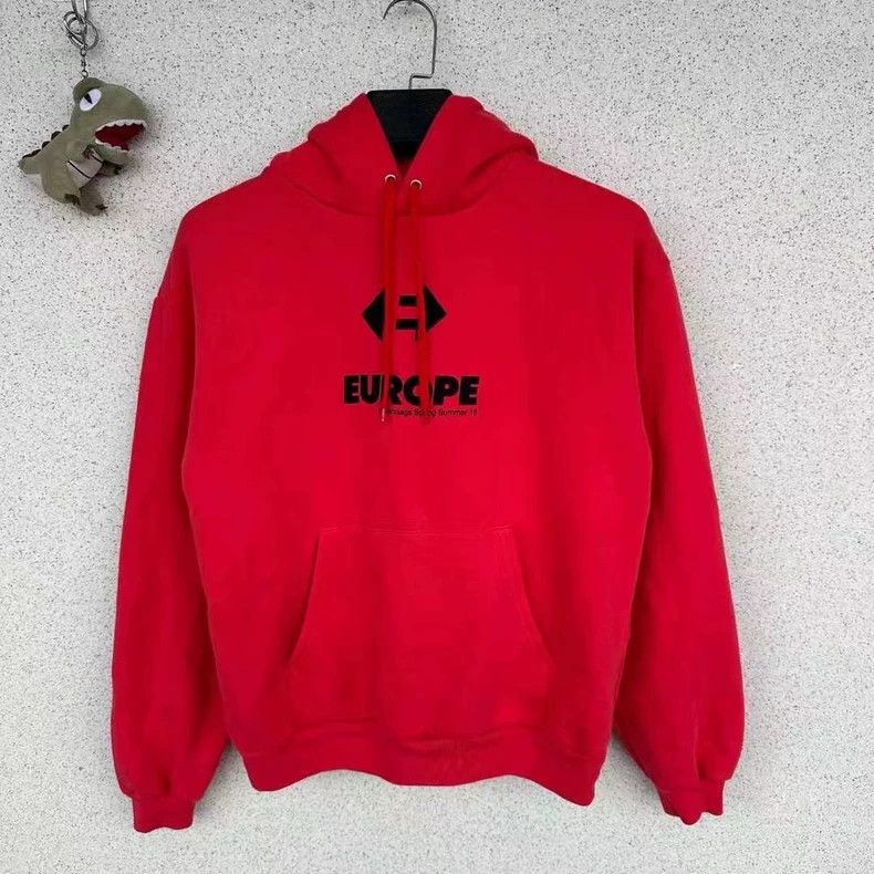 Balenciaga Balenciaga Red Hoodie Size US XS / EU 42 / 0 - 1 Thumbnail