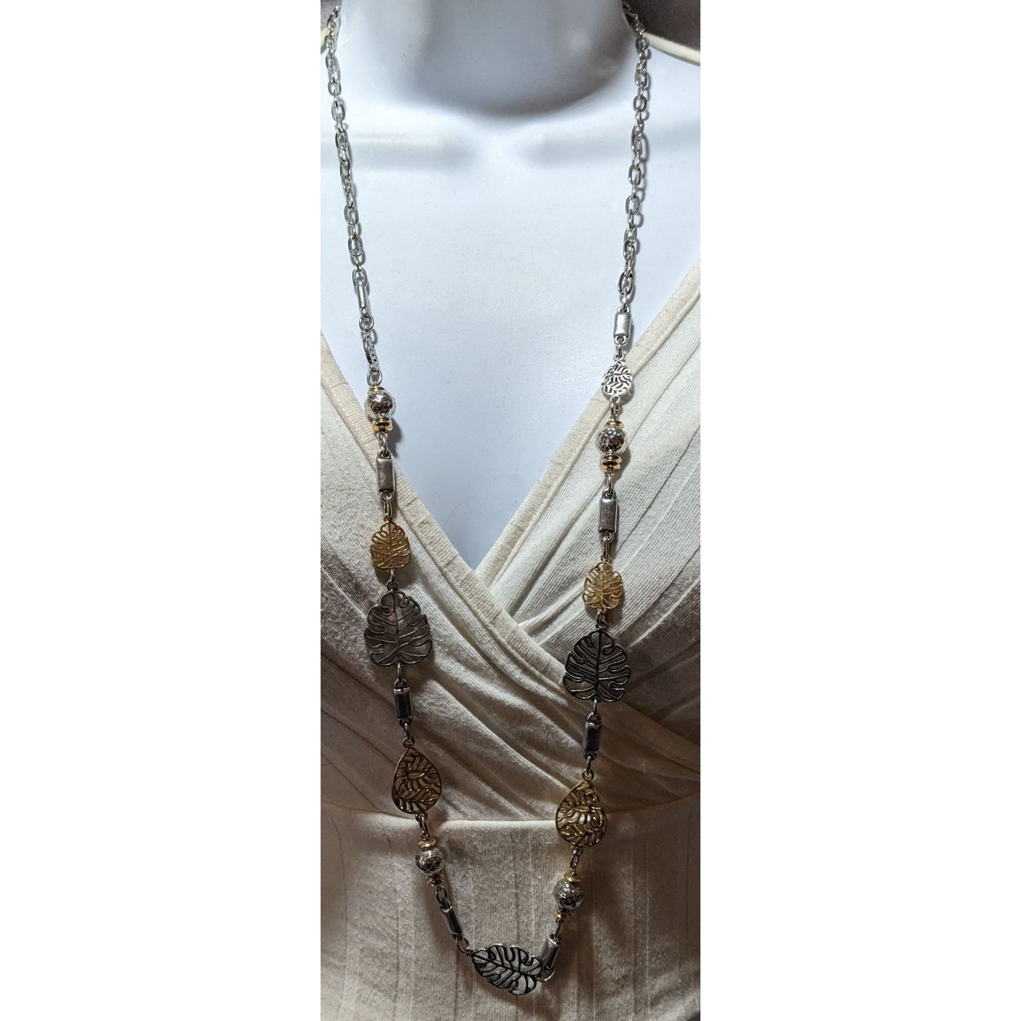 Other Ruby Rd Silver And Gold Leaf Charm Necklace Size ONE SIZE - 6 Thumbnail