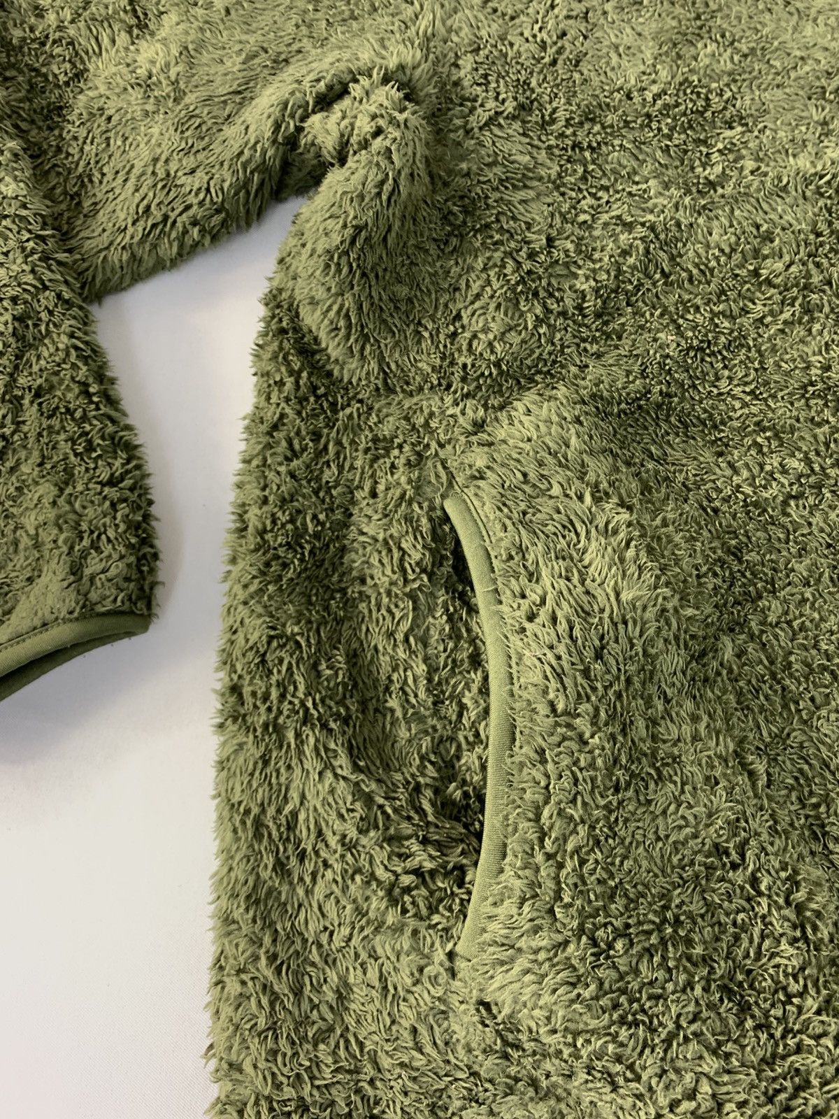 Vintage Vintage Style Japanese Brand Grizzly Fluffy Fleece Sweater Size US XL / EU 56 / 4 - 6 Thumbnail