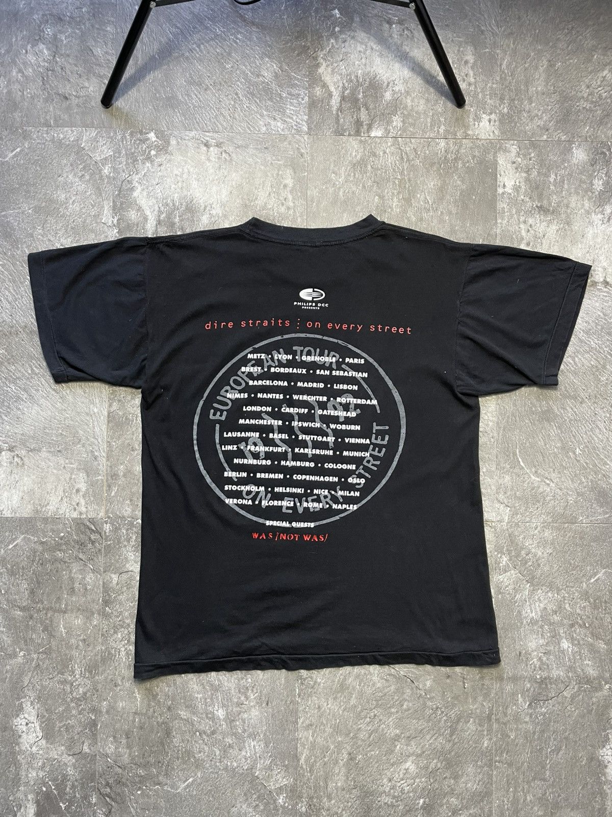 Band Tees dire straits 1992 vintage euro tour t shirt on every street Size US L / EU 52-54 / 3 - 9 Thumbnail