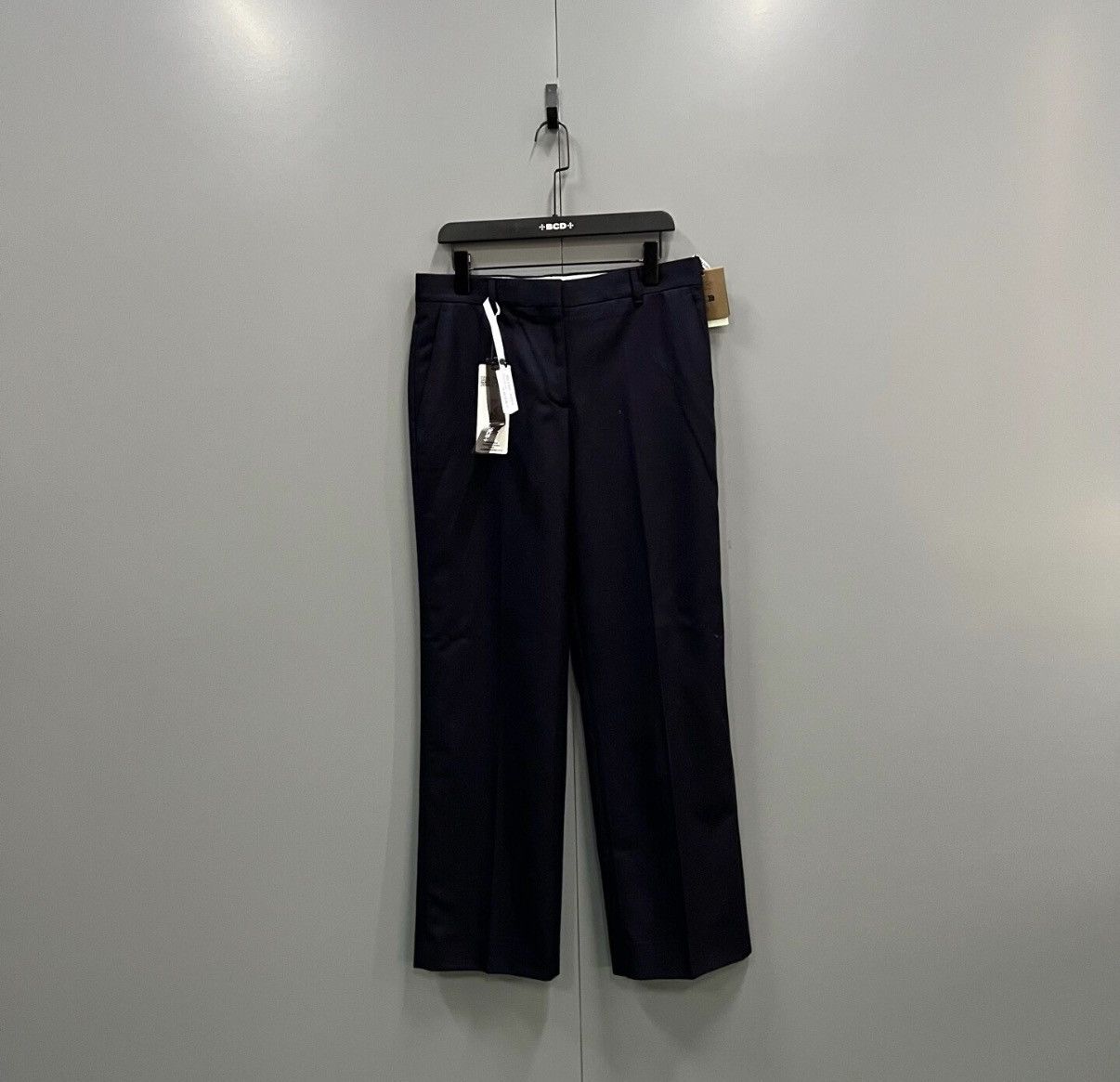 Burberry Burberry Navy Wide-leg Pants J41 Size 27" / US 4 / IT 40 - 1 Thumbnail