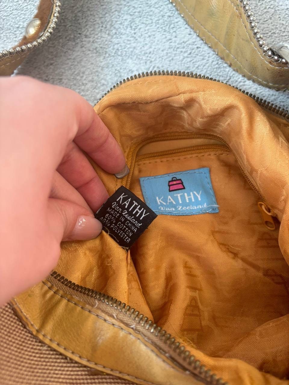 Japanese Brand × Vintage Japanese style vintage distressed sling bag Size ONE SIZE - 5 Thumbnail