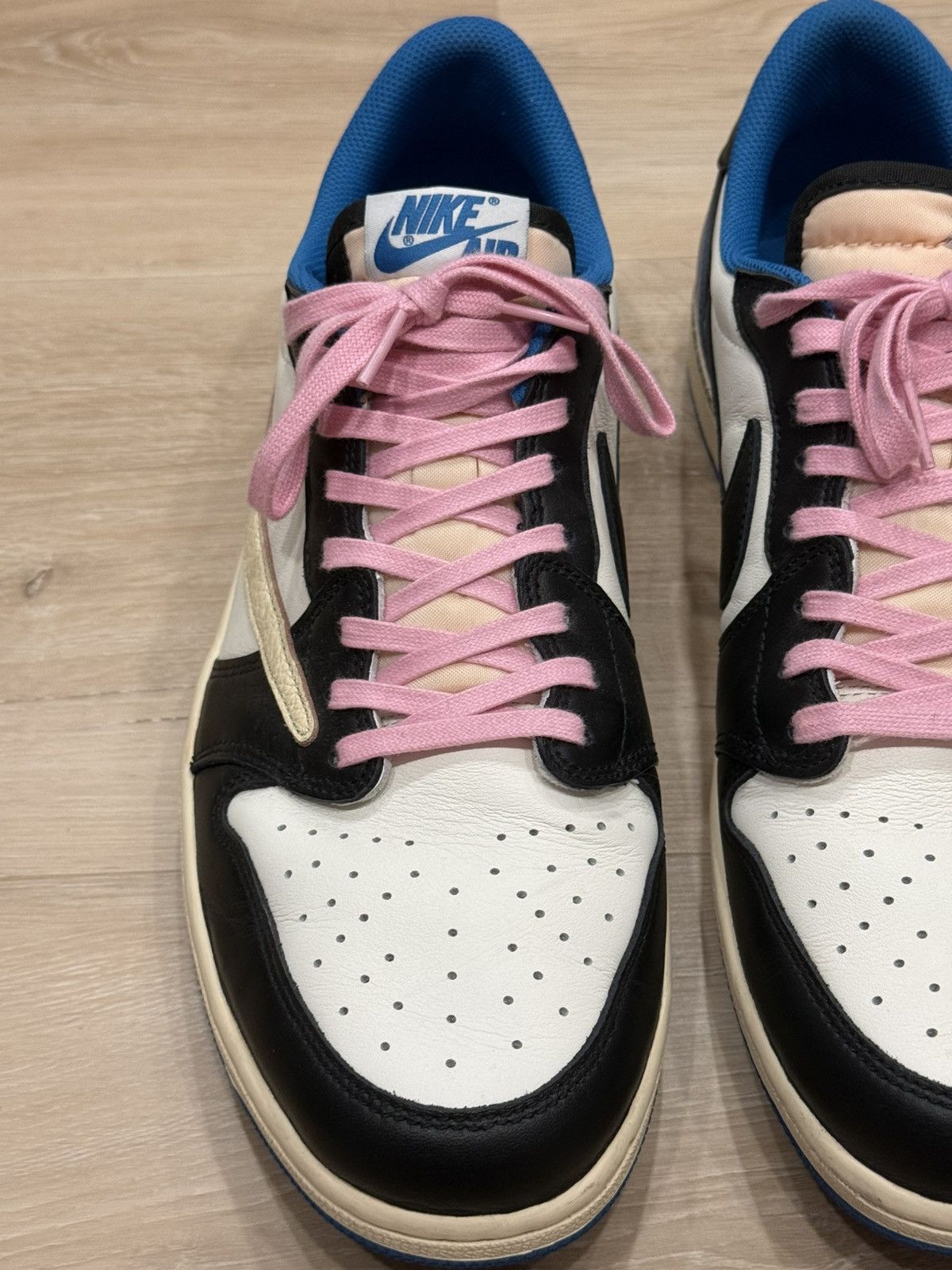 Fragment Design × Jordan Brand × Travis Scott Travis Scott Air Jordan 1 Low Fragment Sneakers Size US 13 / EU 46 - 12 Thumbnail