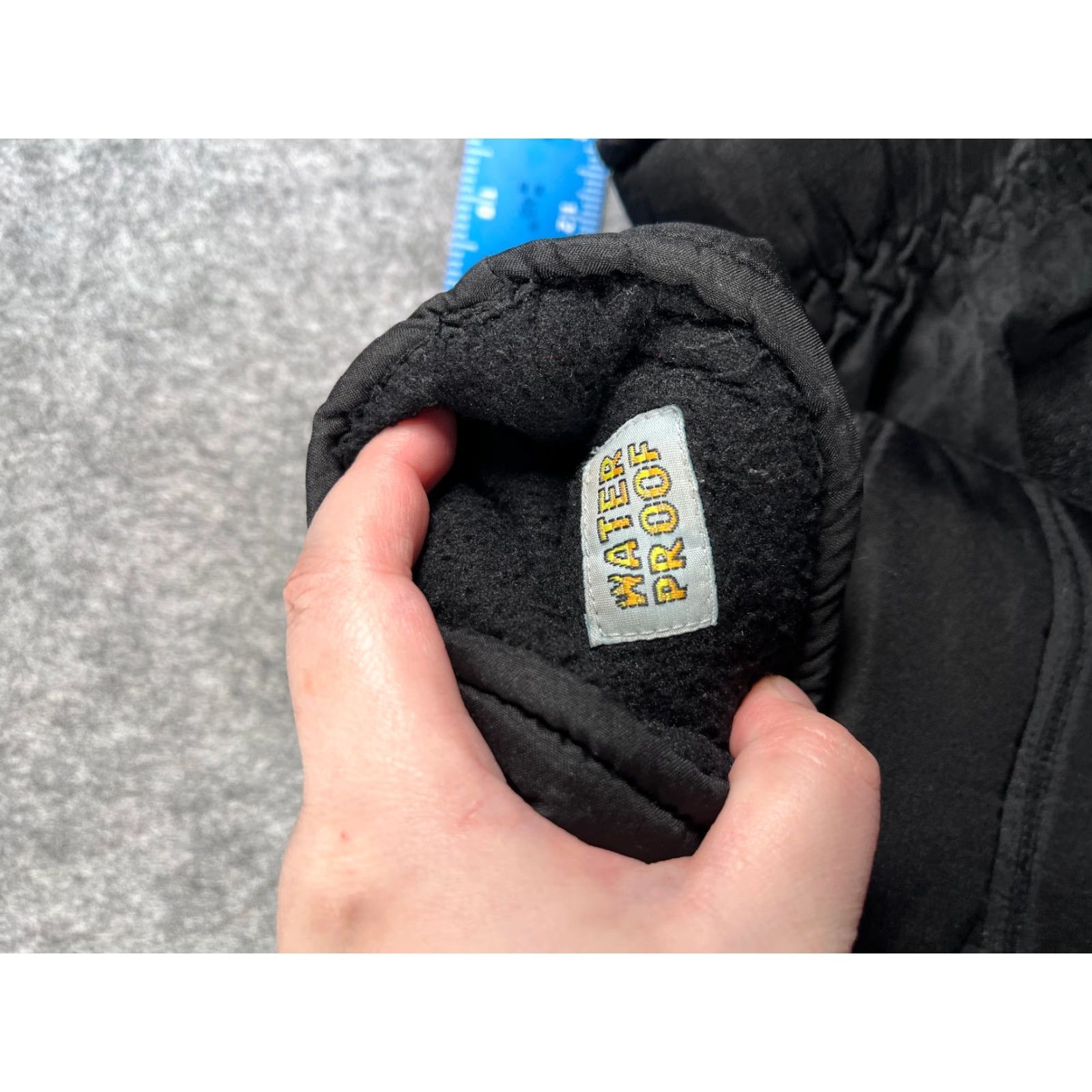 Vintage Thinsulate Glove One Size Black Polyester Insulated Waterproof Warm Wrist Men Ski Winter Size ONE SIZE - 7 Thumbnail
