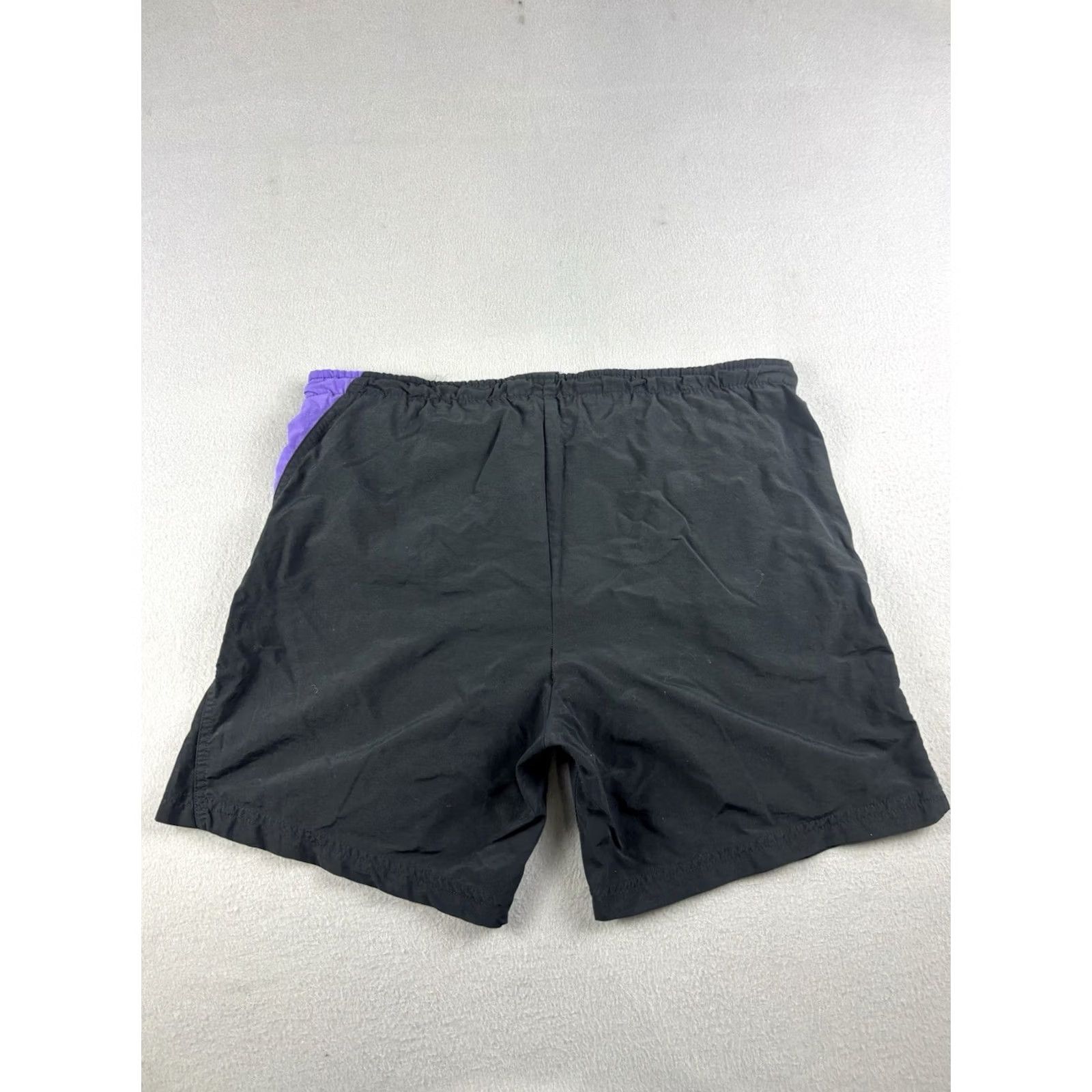 Nike VINTAGE Nike Aqua Gear Shorts Men L Black Nylon 7” Inseam 90s Athletic Lined Size US 33 - 6 Thumbnail