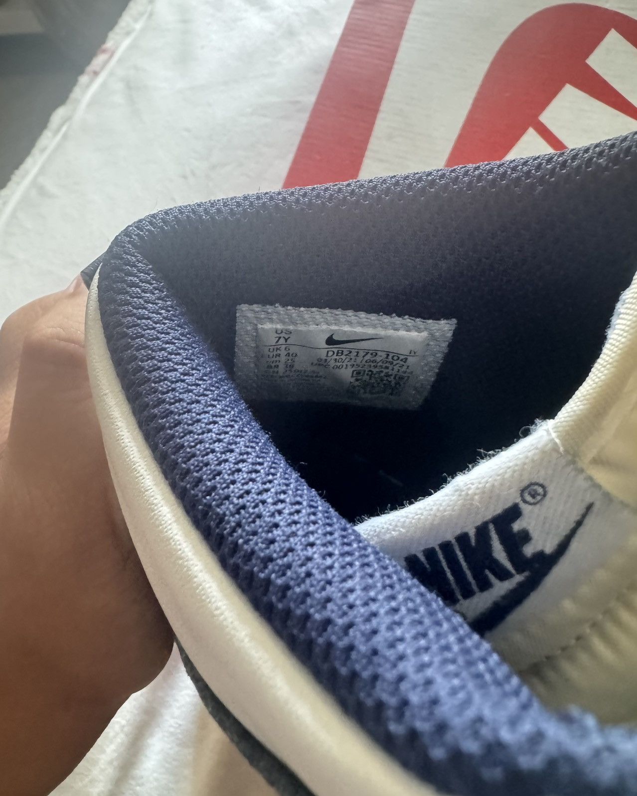 Nike Nike Dunk High Midnight Navy Size US 7 / EU 40 - 4 Thumbnail