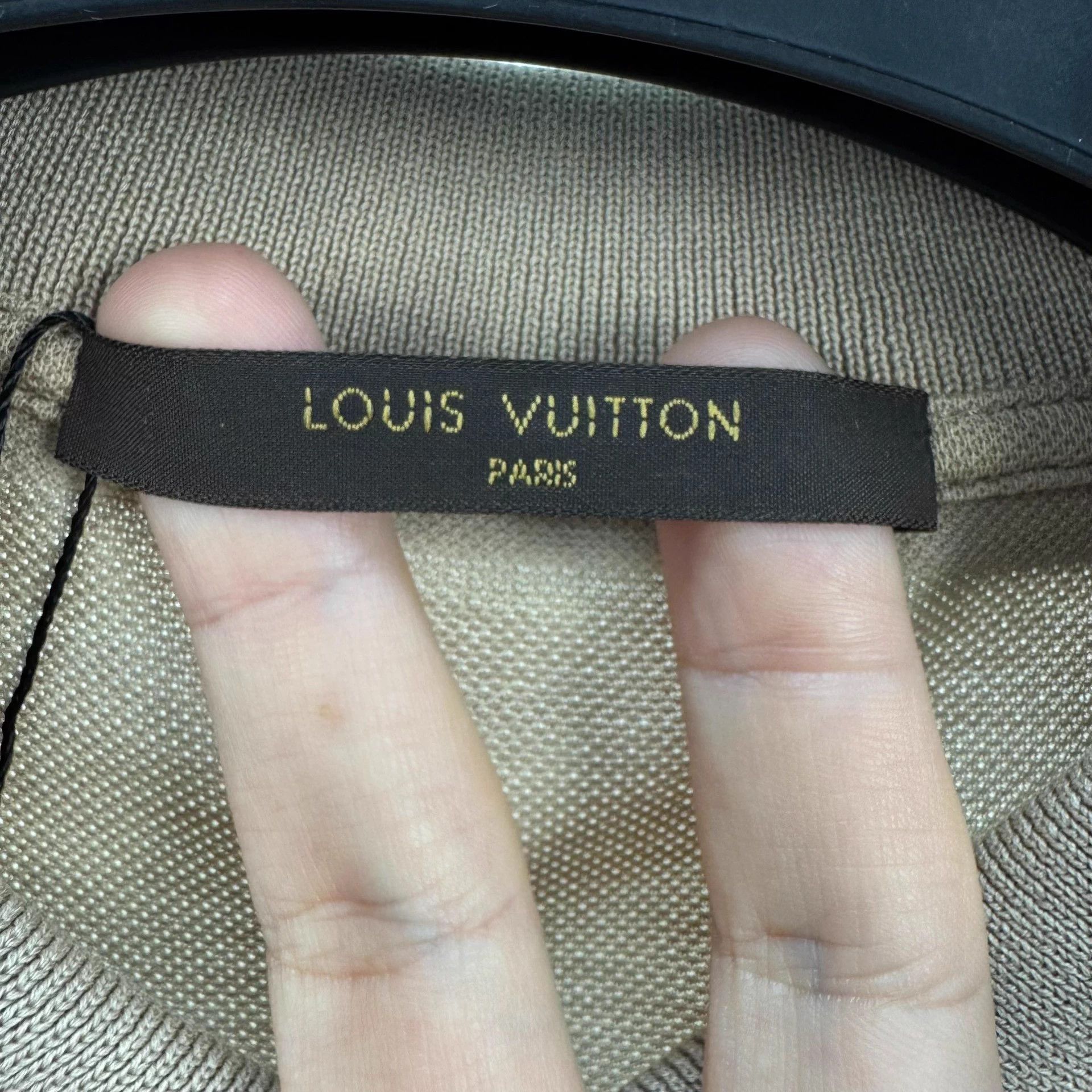 Louis Vuitton LV Oatmeal Embroidered SS Tee M 98New Size US M / EU 48-50 / 2 - 6 Thumbnail