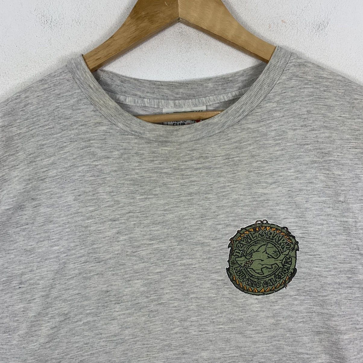 Vintage Vintage DEVIL SHARK SURF Nouvelle Caledonie Tshirt Size US XL / EU 56 / 4 - 4 Thumbnail