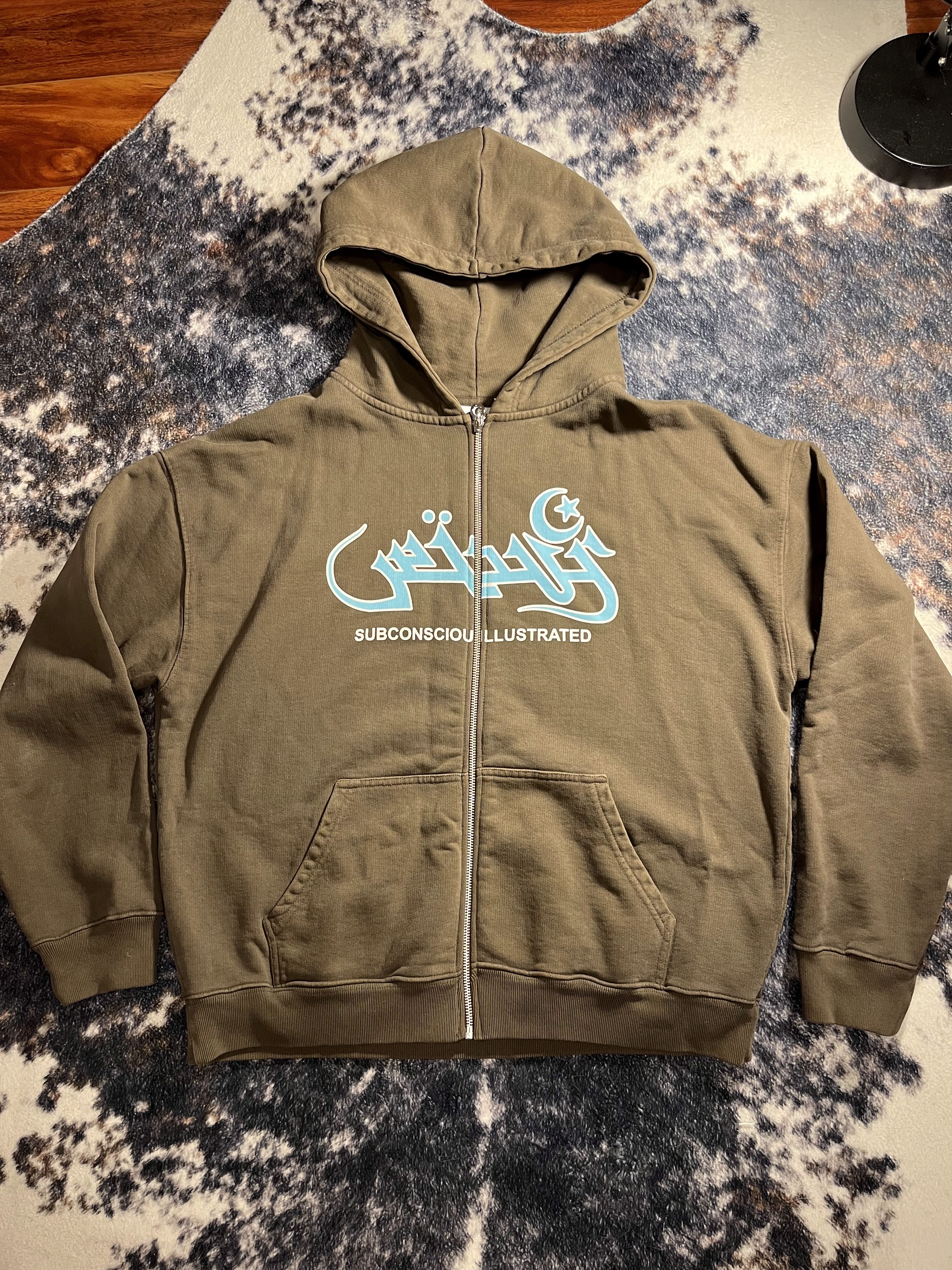 Velour Velour Subconscious Illustrated Brown zipup with graphic Size US M / EU 48-50 / 2 - 1 Thumbnail