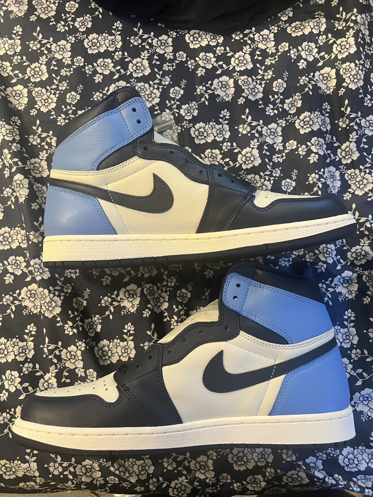 Nike Jordan 1 Retro High OG Obsidian Size US 11.5 / EU 44-45 - 2 Thumbnail