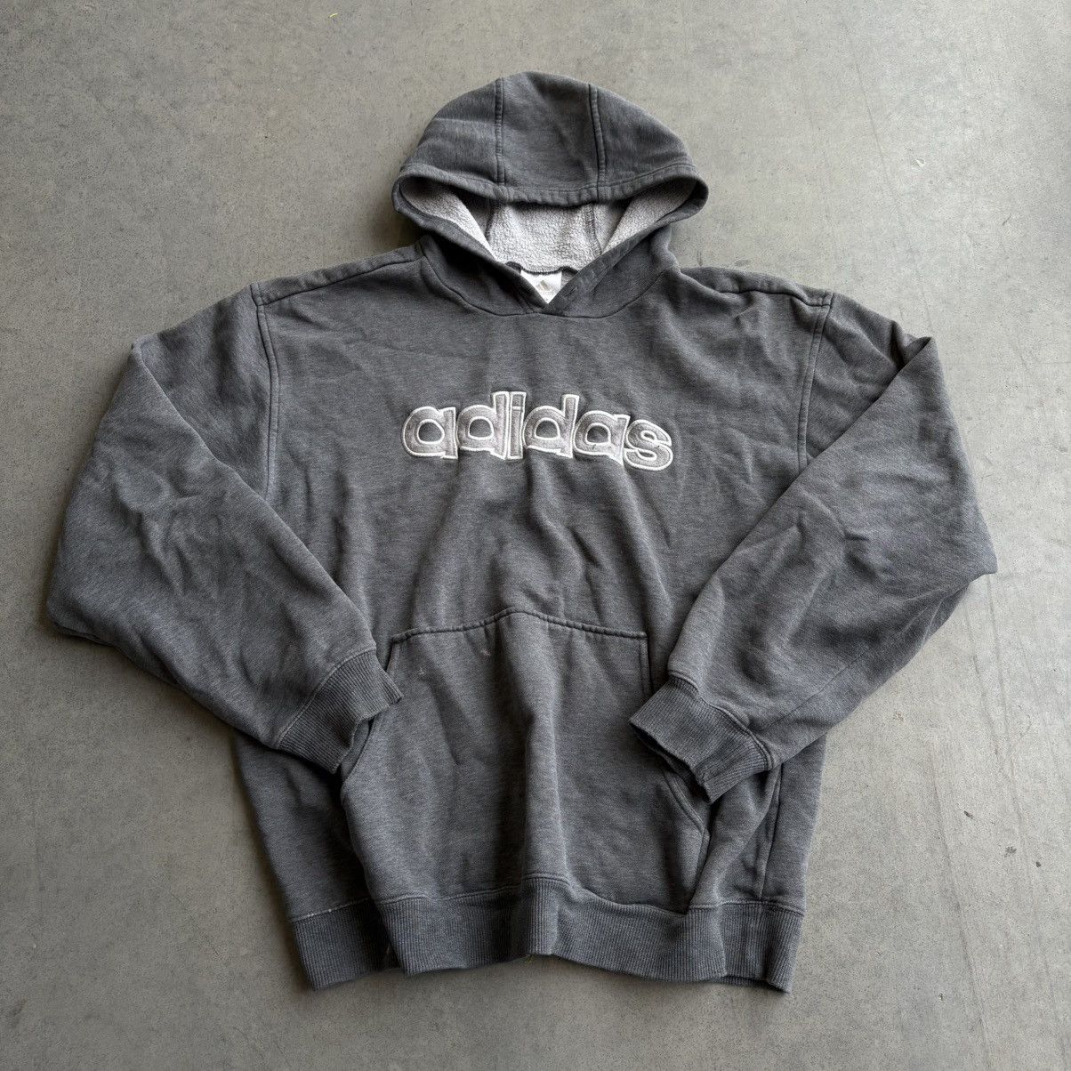 Adidas × Vintage Y2K Vintage Adidas Skater Hoodie Gray and White Baggy Large Size US L / EU 52-54 / 3 - 2 Thumbnail