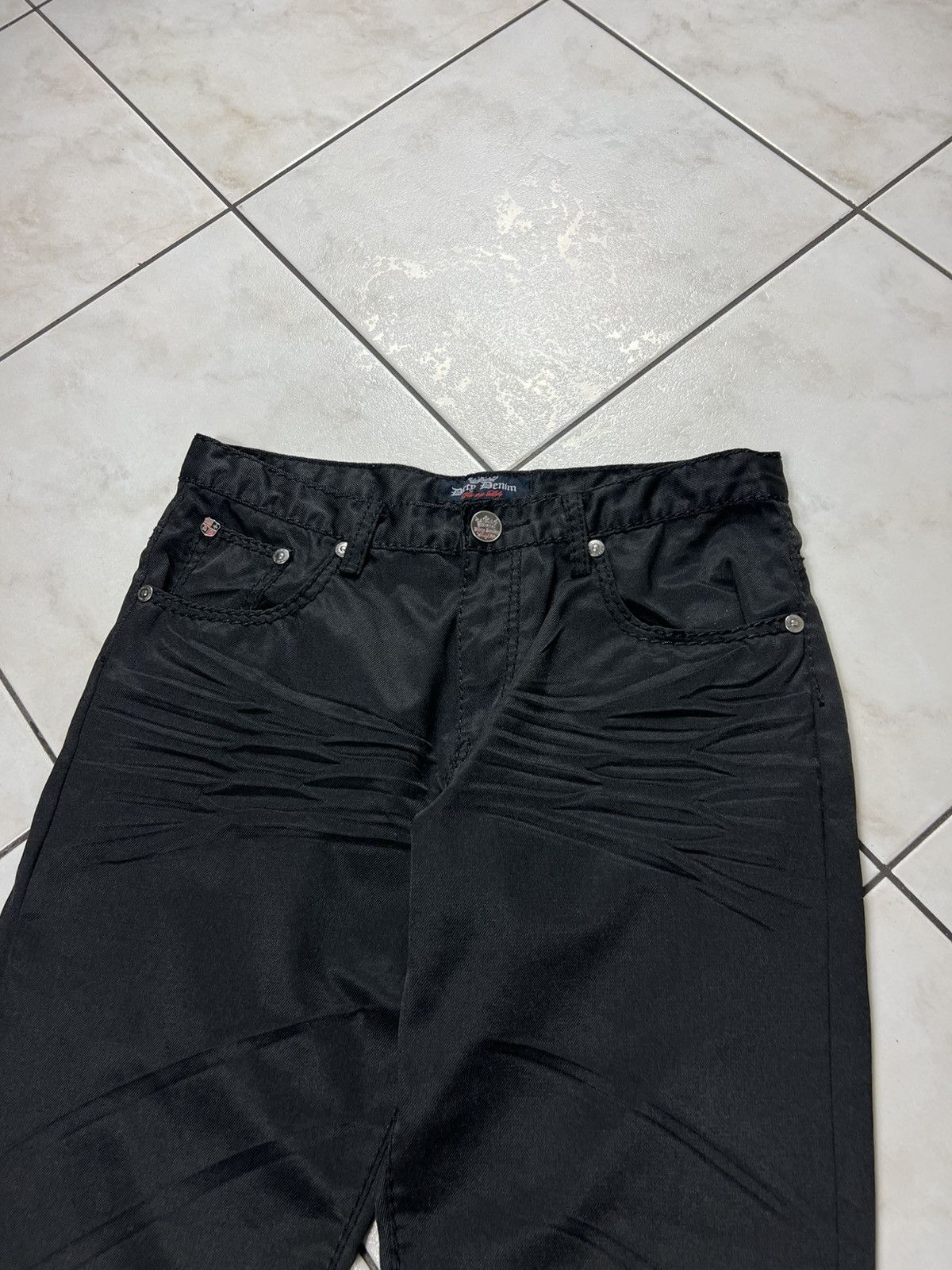 True Religion Vintage Dirty Denim y2k creased crumpled pants zip trousers Size US 32 / EU 48 - 3 Thumbnail