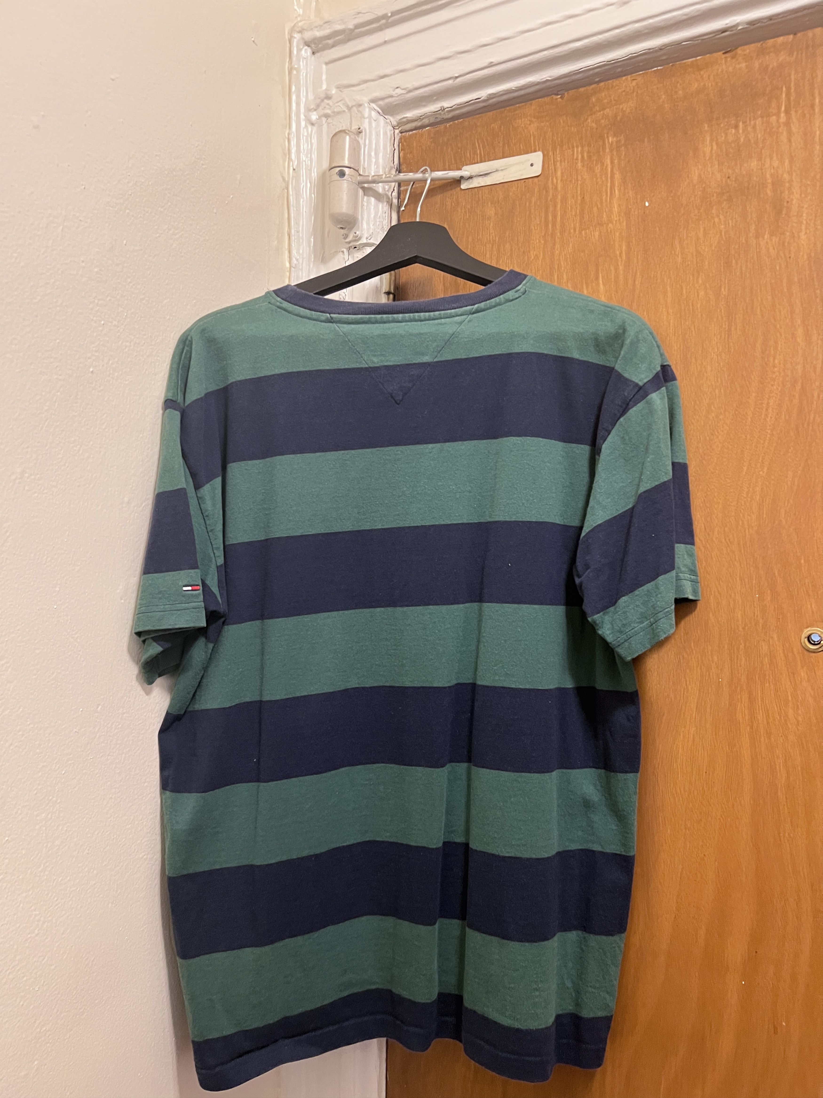 Tommy Hilfiger Tommy Hilfiger Striped Crewneck T-Shirt Size US M / EU 48-50 / 2 - 2 Thumbnail