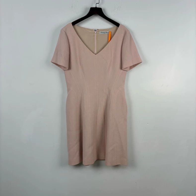 Dior Dior Classic light pink v-neck waist dress Size S / US 4 / IT 40 - 1 Thumbnail