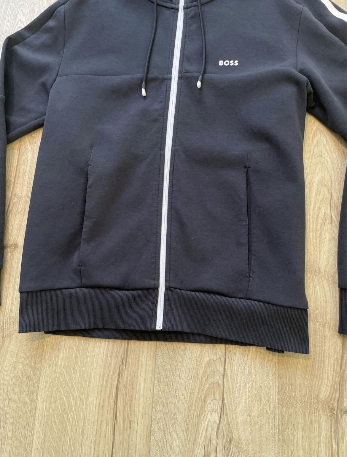 Hugo Boss hugo boss navy zip up hoodie Size US M / EU 48-50 / 2 - 3 Thumbnail