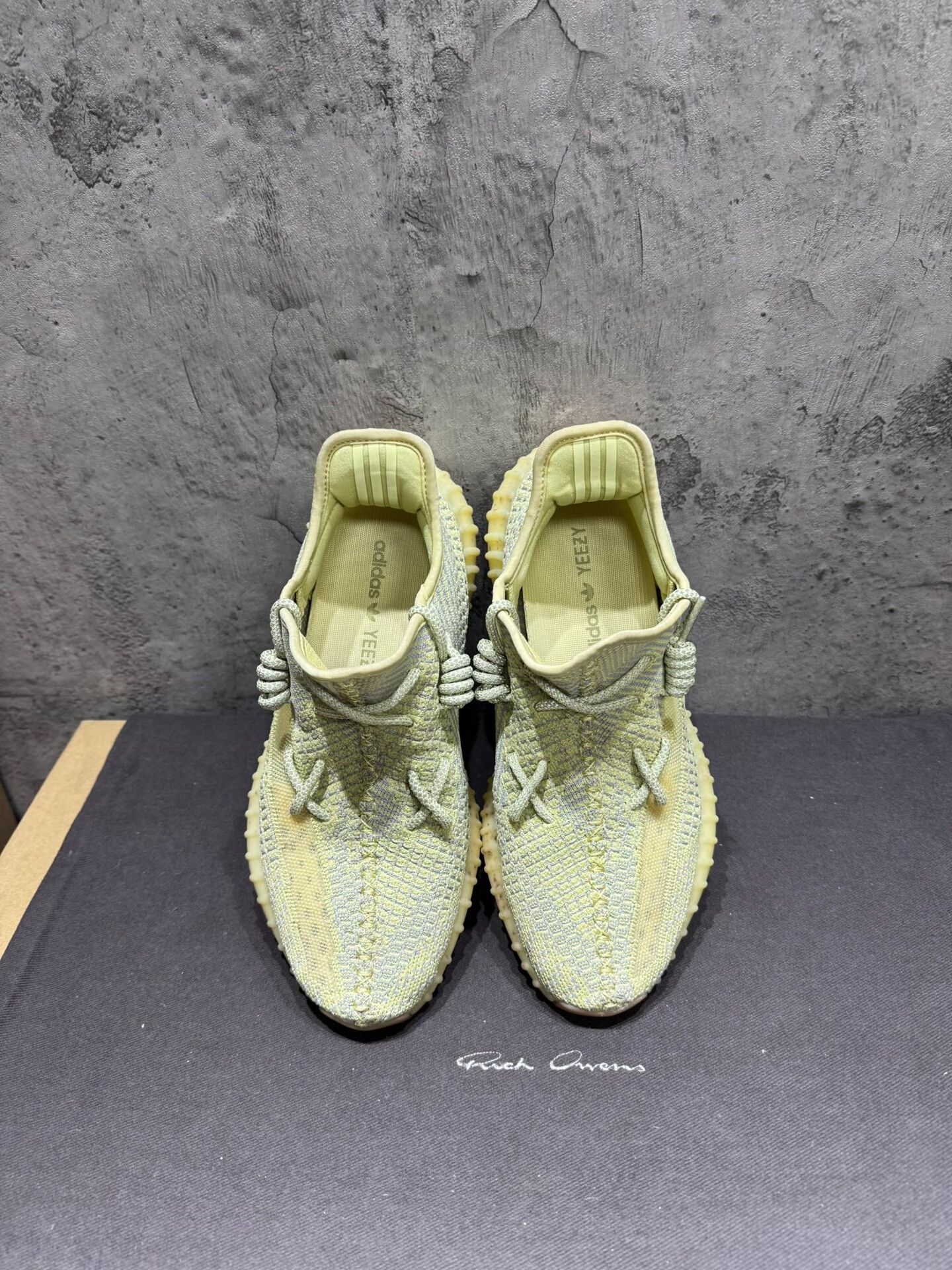 Yeezy Yeezy Yellow Lowtop Sneakers 9 Men Size US 9 / EU 42 - 1 Thumbnail