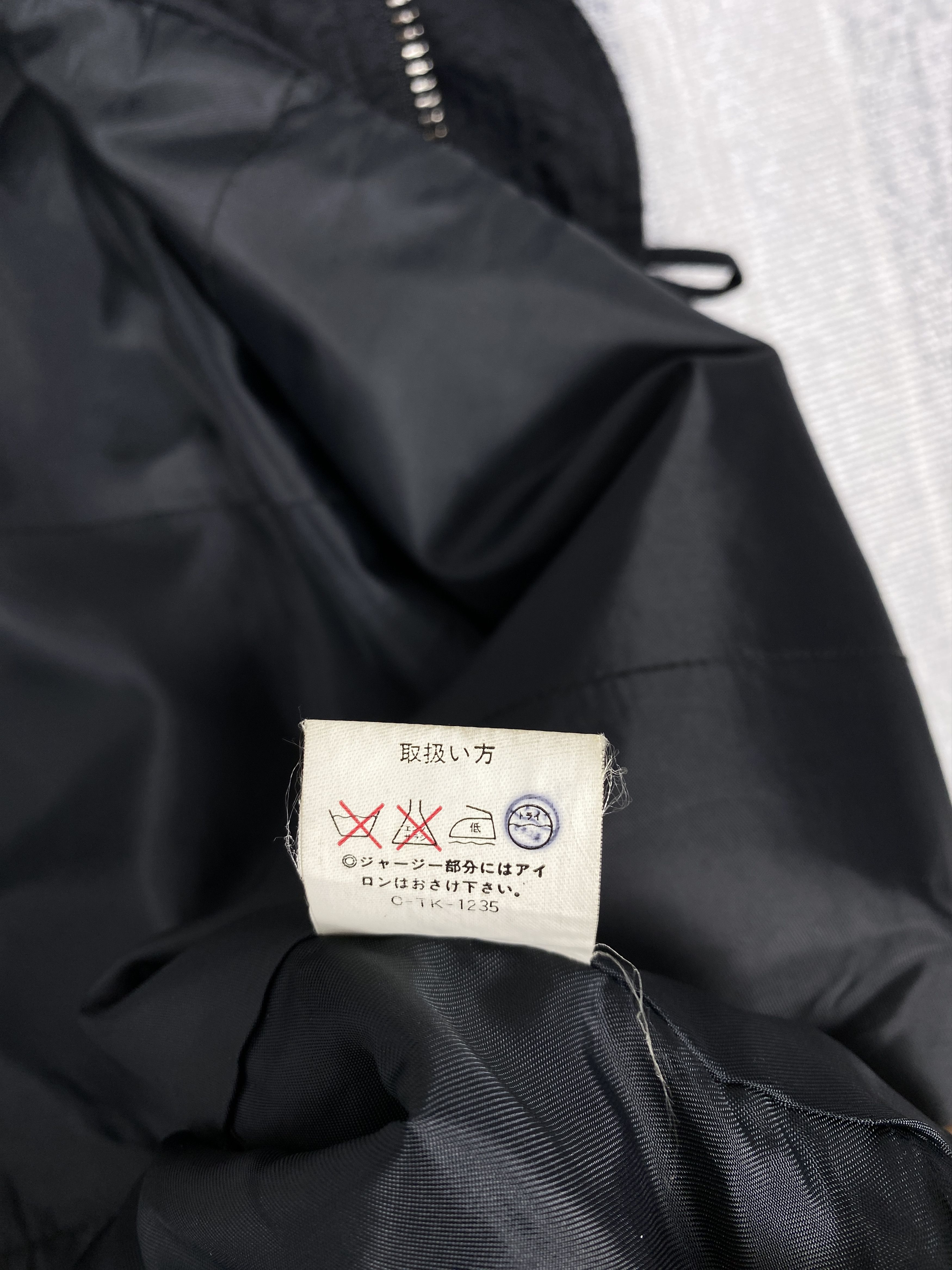 Japanese Brand Vintage Japanese Brand Bombers Jacket K0182 Size US L / EU 52-54 / 3 - 12 Thumbnail