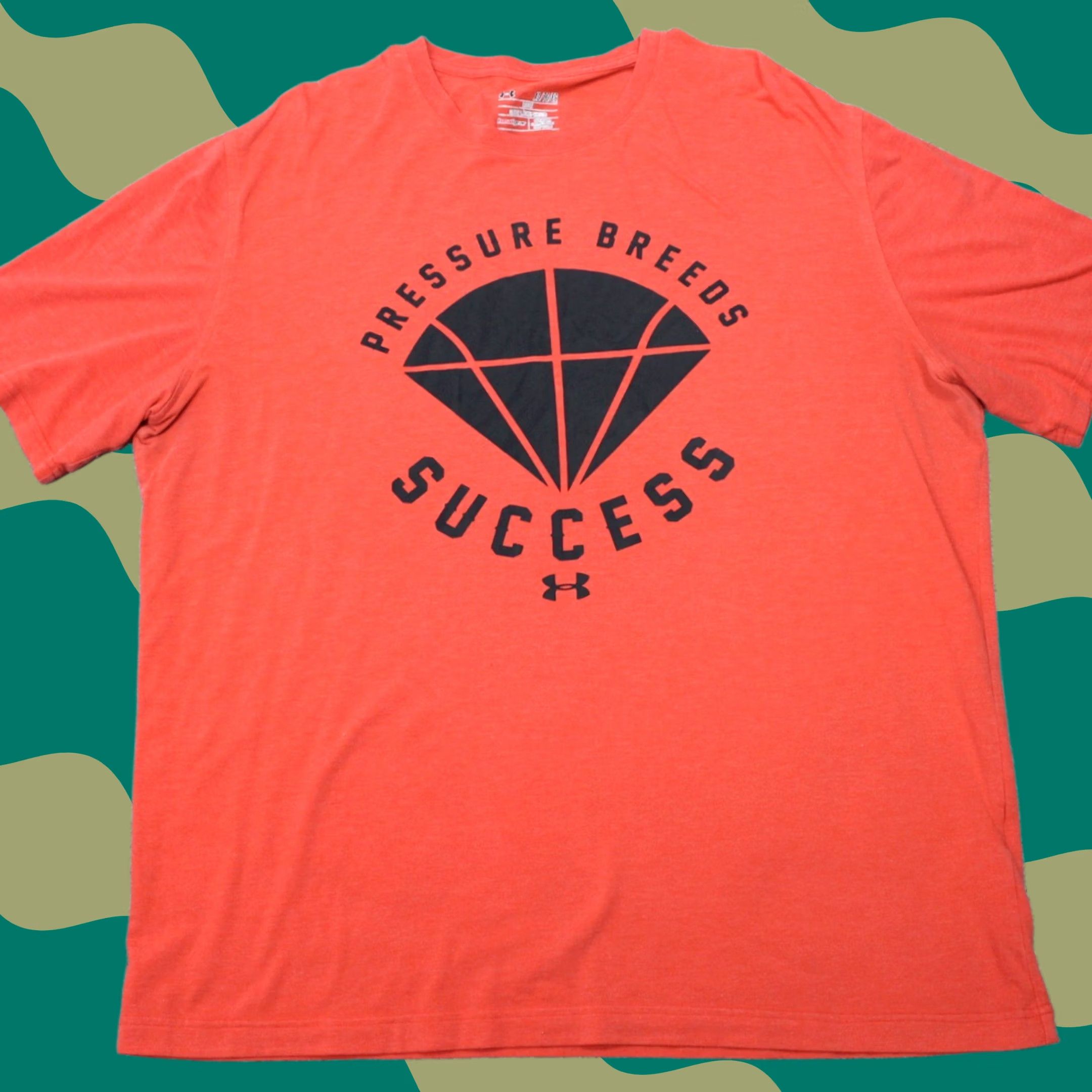 Under Armour Under Armour Shirt Mens XL Red UA Pressure Breeds Success HeatGear Loose Fit S/S Size US XL / EU 56 / 4 - 1 Thumbnail