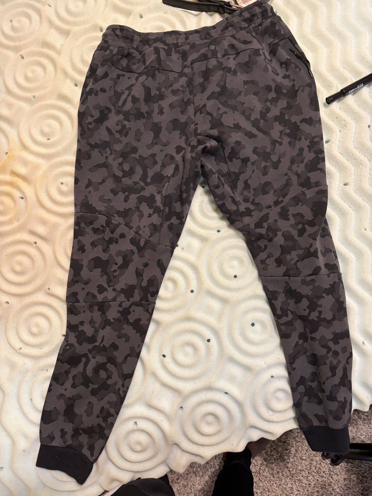 Nike Nike Camo Sweats Size US 32 / EU 48 - 2 Thumbnail