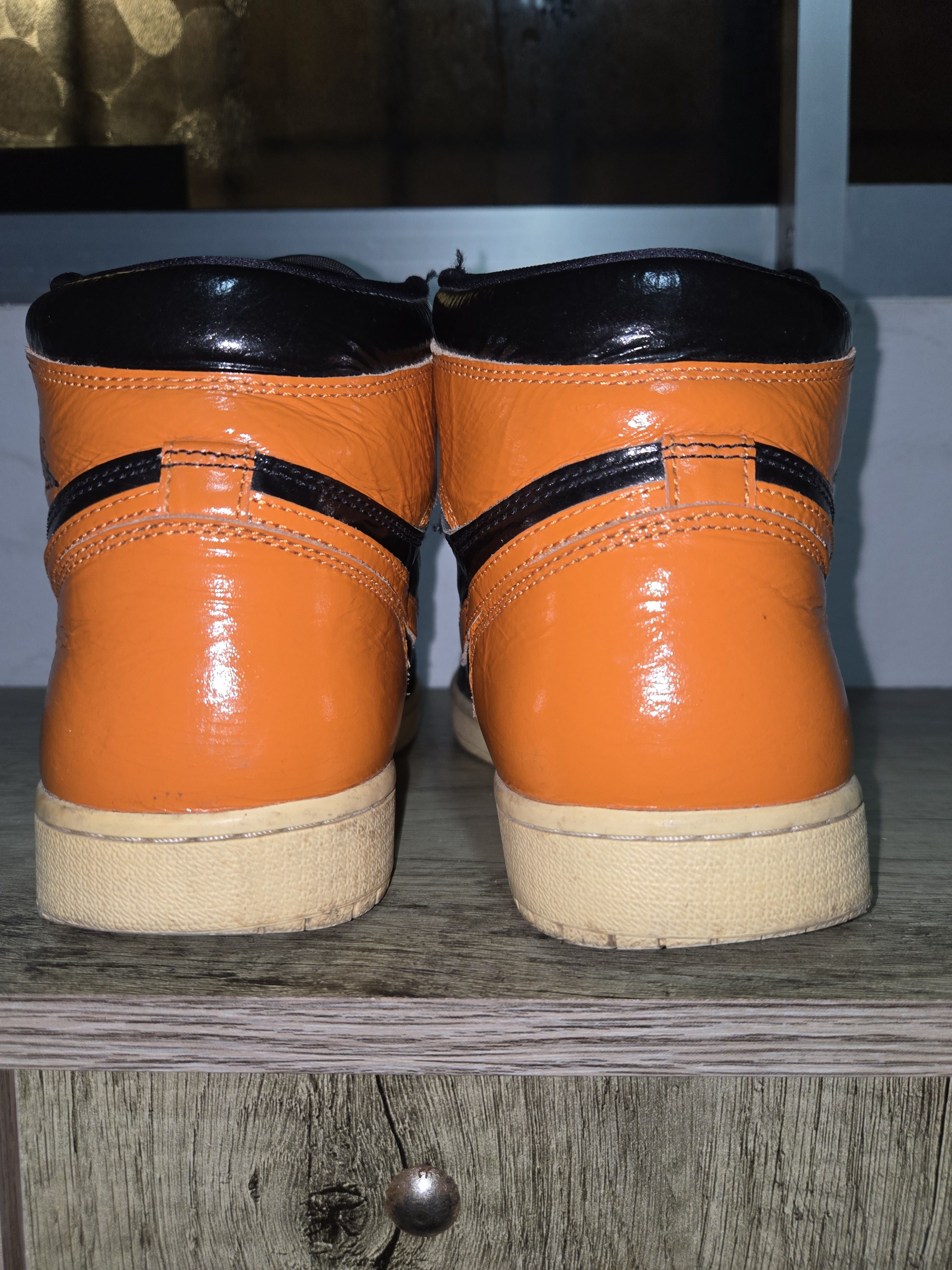 Jordan Brand × Nike Air Jordan 1 High OG Shattered board 3.0 Size US 10.5 / EU 43-44 - 9 Thumbnail