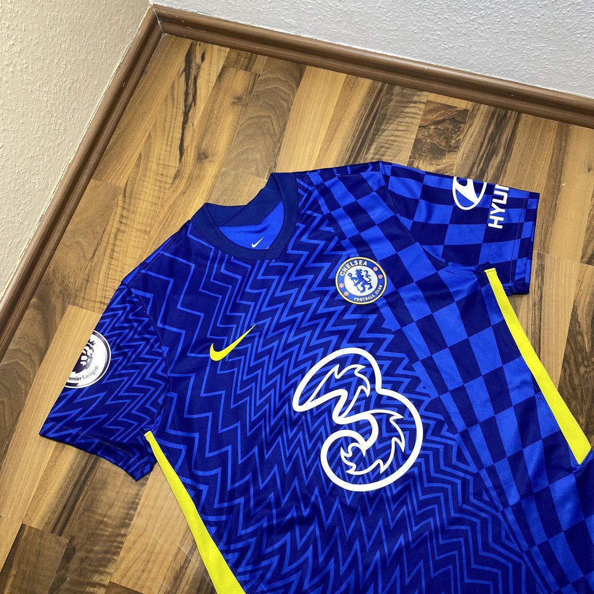 Chelsea Soccer Nike Chelsea FC Soccer jersey 2021/22 -Mount 19 Size US M / EU 48-50 / 2 - 5 Thumbnail
