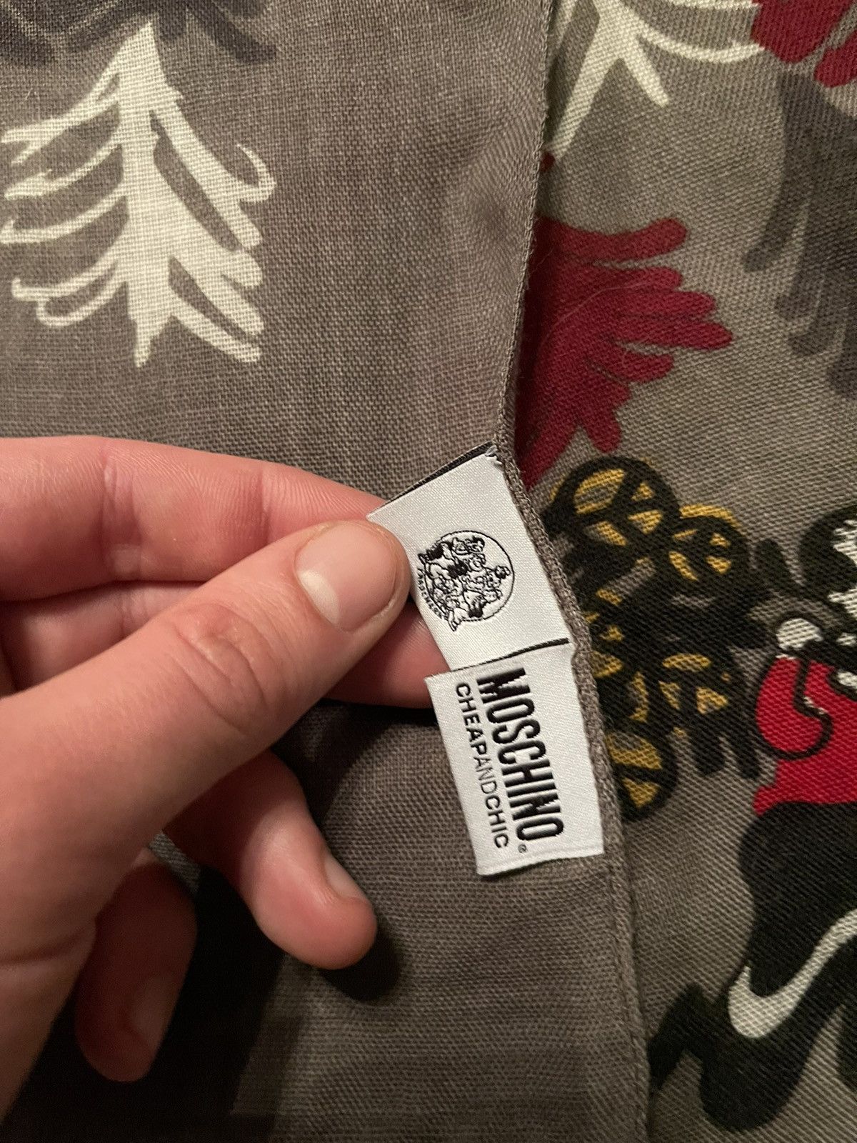 Boutique Moschino × Love Moschino × Moschino 🎄 Moschino 100% wool Christmas pattern scarf Size ONE SIZE - 8 Thumbnail