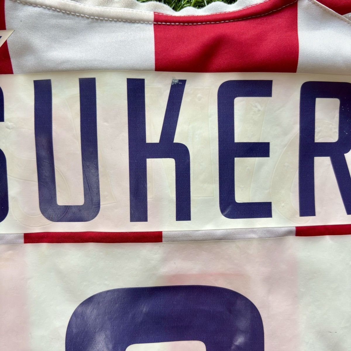 Nike Nike Croatia Home 2002 Davor Suker #9 Soccer Jersey Size US XL / EU 56 / 4 - 12 Thumbnail