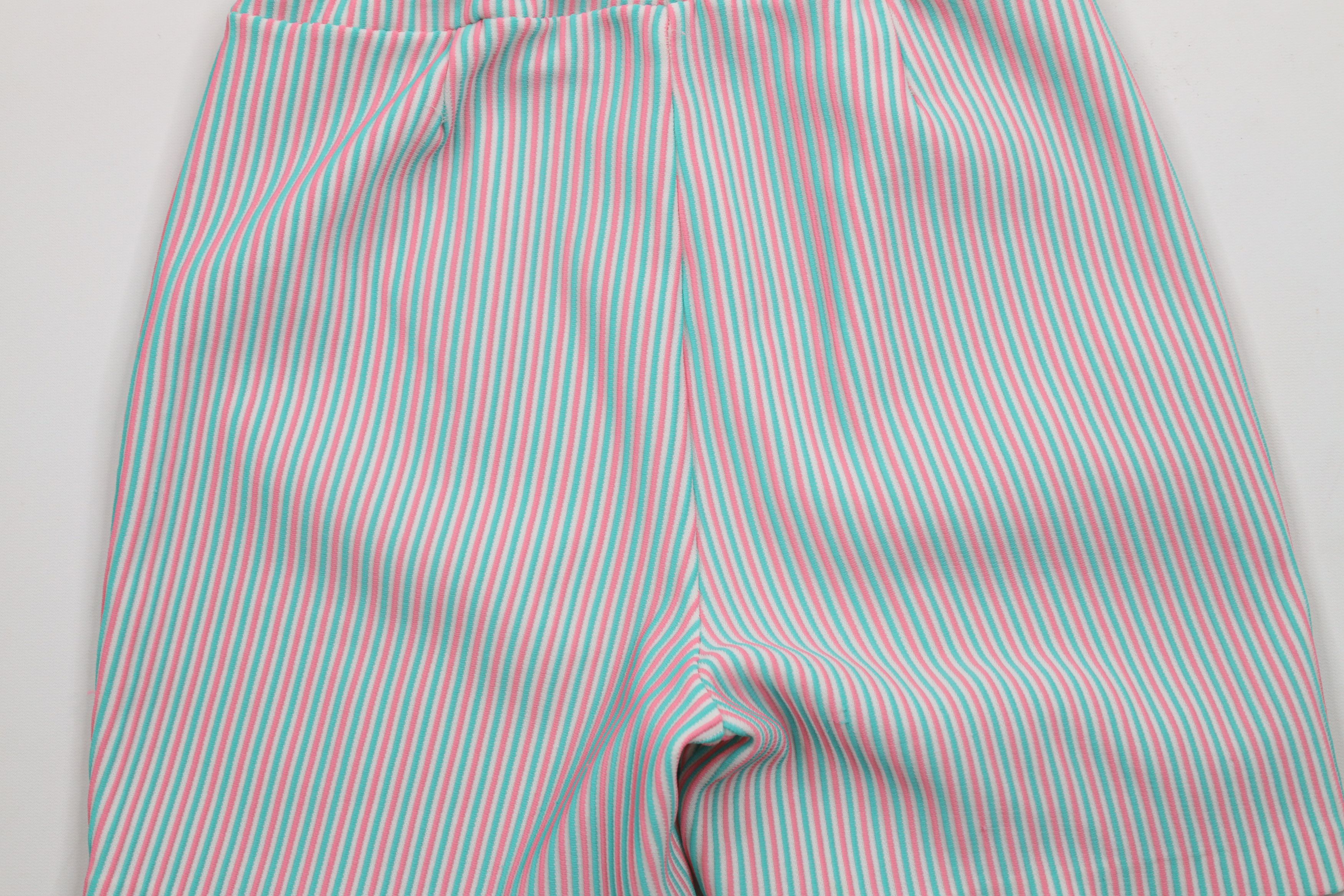 Vintage Vintage 60s 70s Streetwear Ribbed Knit Above Knee Shorts USA Size 34" / US 12 / IT 48 - 7 Thumbnail