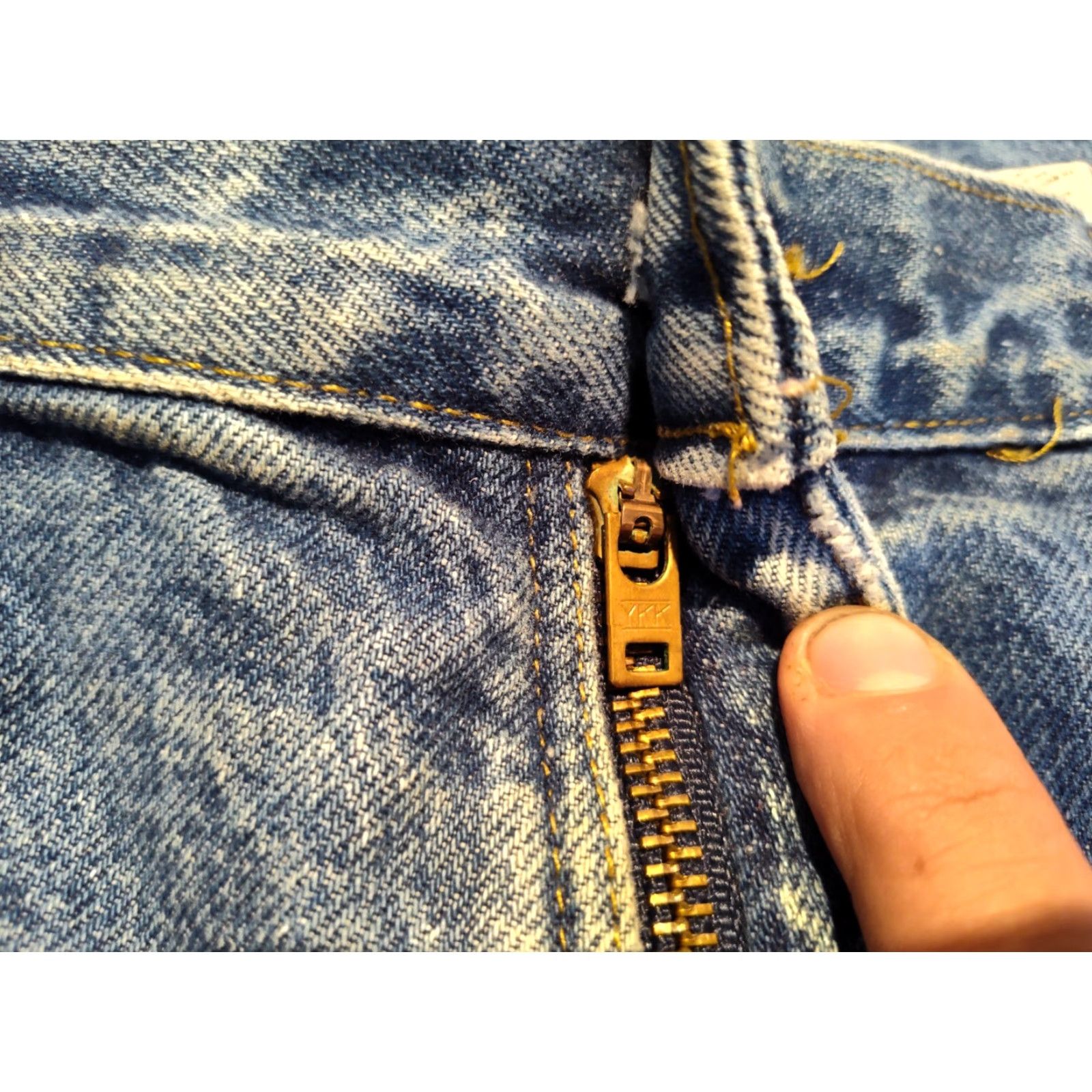 Carhartt VINTAGE Carhartt Jeans Denim Workwear B21 DST Men 40x30 Flannel Lined Distressed 5-Pocket USA, Brown/Blue Mens Size US 40 / EU 56 - 7 Thumbnail