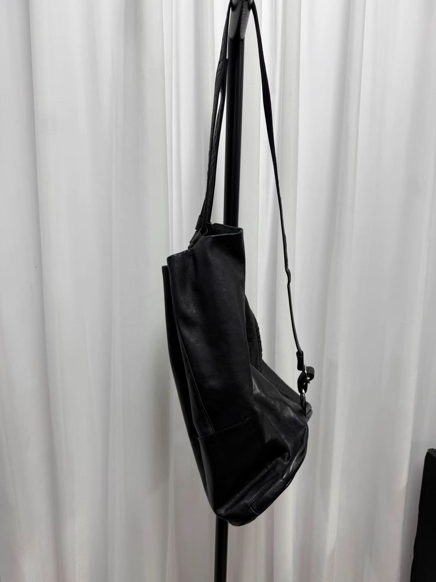 Yohji Yamamoto Yohji Yamamoto Y's Leather Bucket Bag K20 Size ONE SIZE - 1 Thumbnail