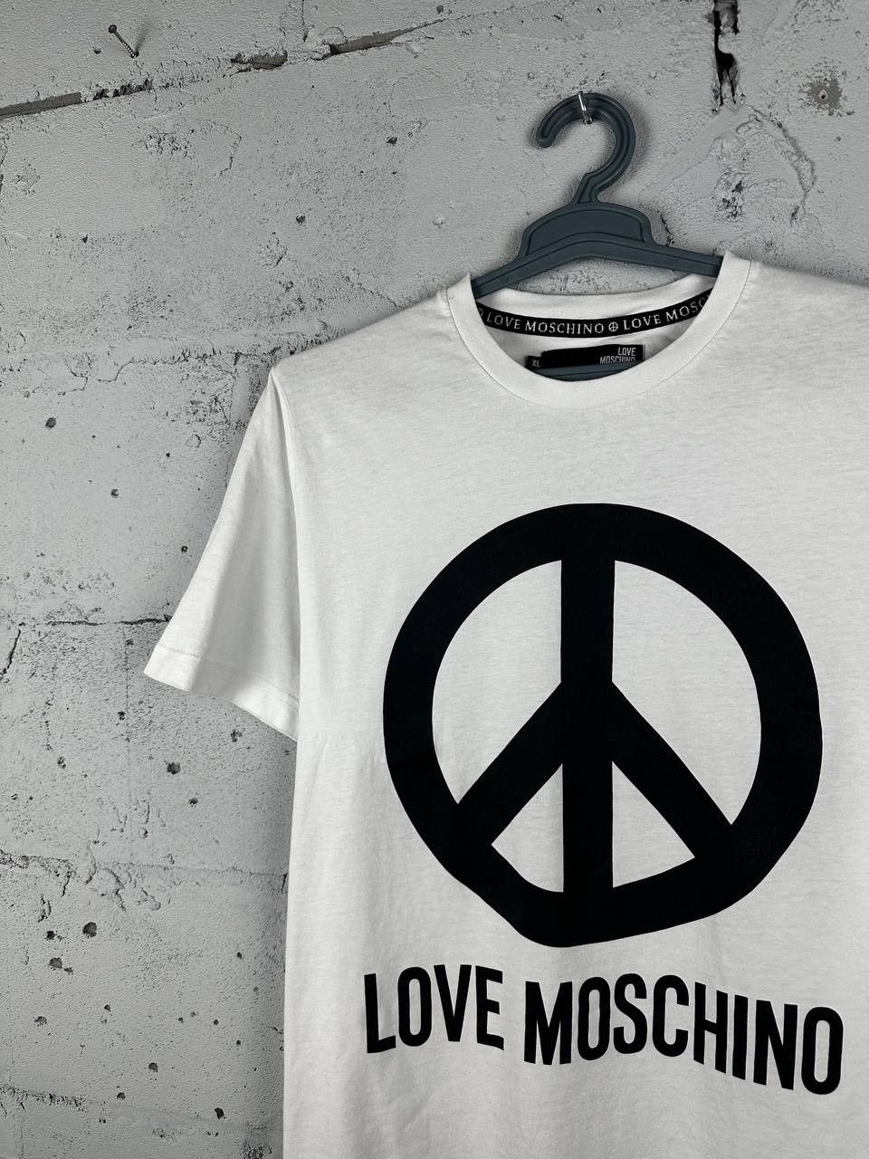 Moschino × Vintage Vintage Moschino Peace Sign Hippie T shirt White Size US XL / EU 56 / 4 - 3 Thumbnail